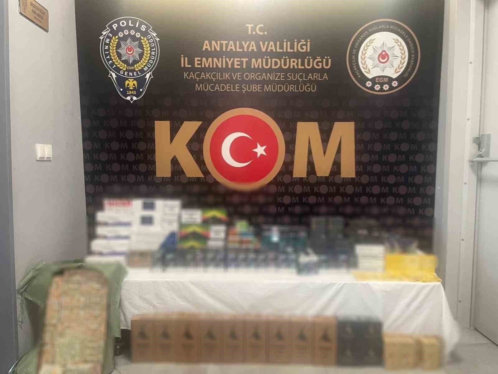 Antalya'da 2 bin 840 litre sahte alkol ele geçirildi