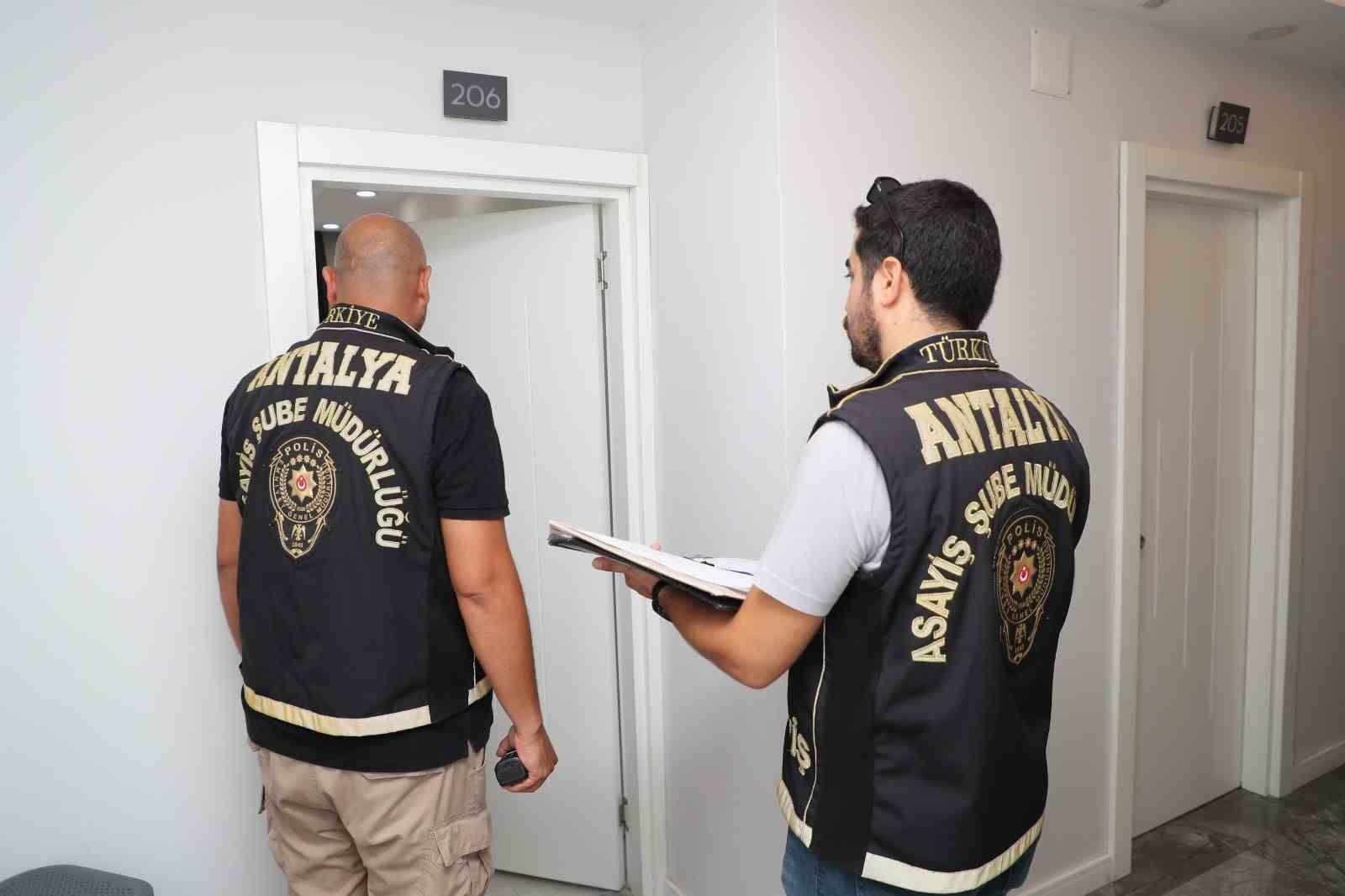 Antalya'da günübirlik kiralanan evlere eş zamanlı denetim