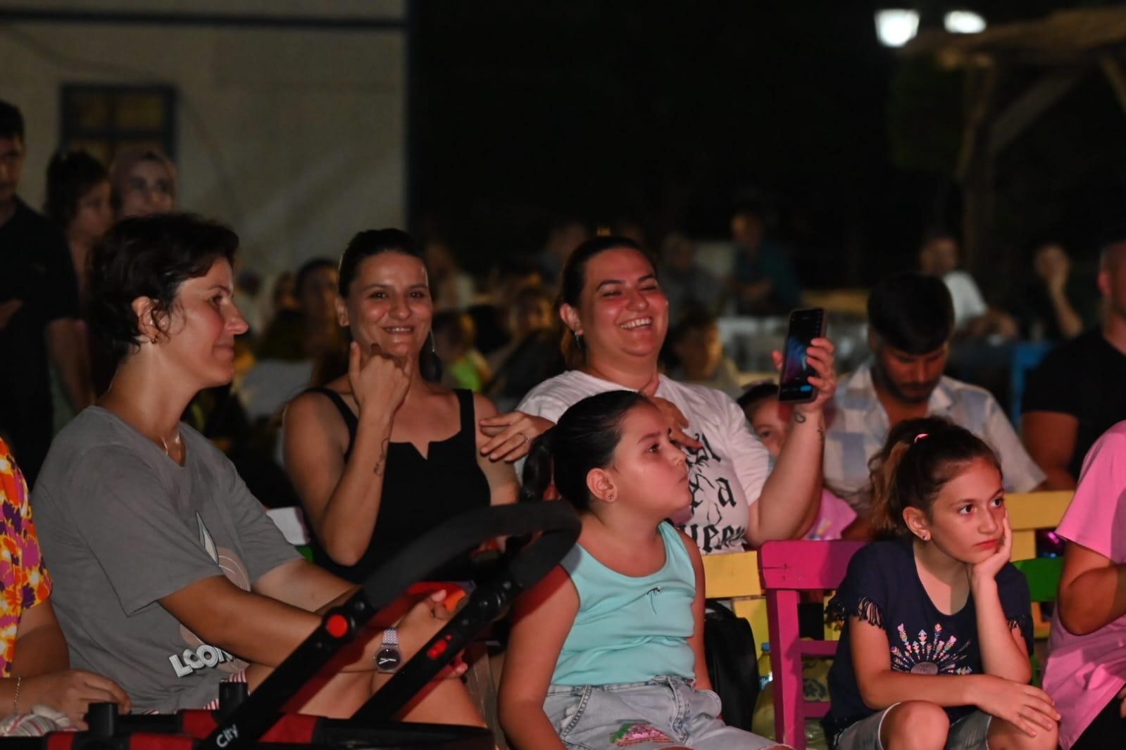 Antalyalılar, Kepez Kültür Festivali'nde DJ performansıyla coştu