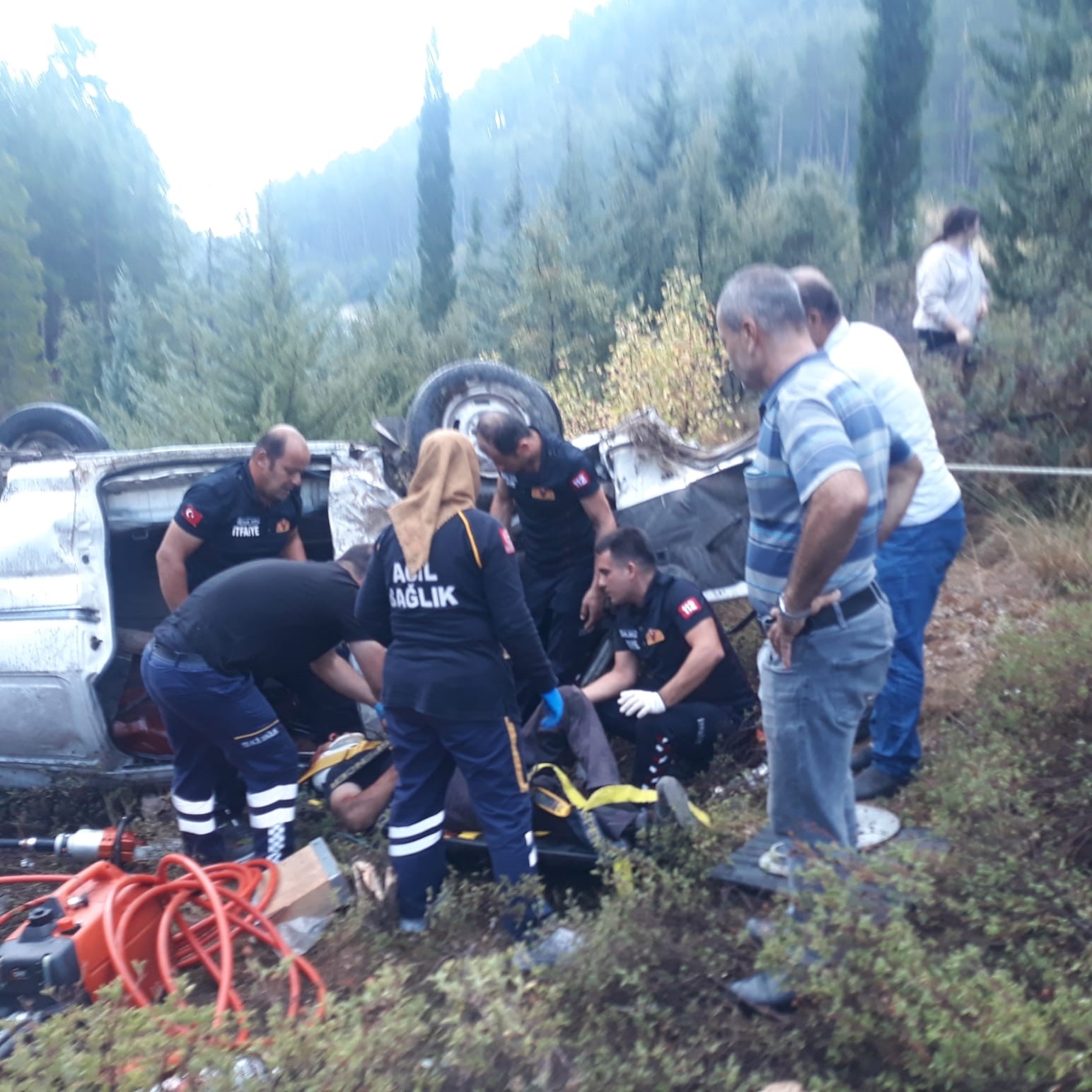 Burdur'da kontrolden çıkan otomobil şarampole devrildi, 1 yaralı