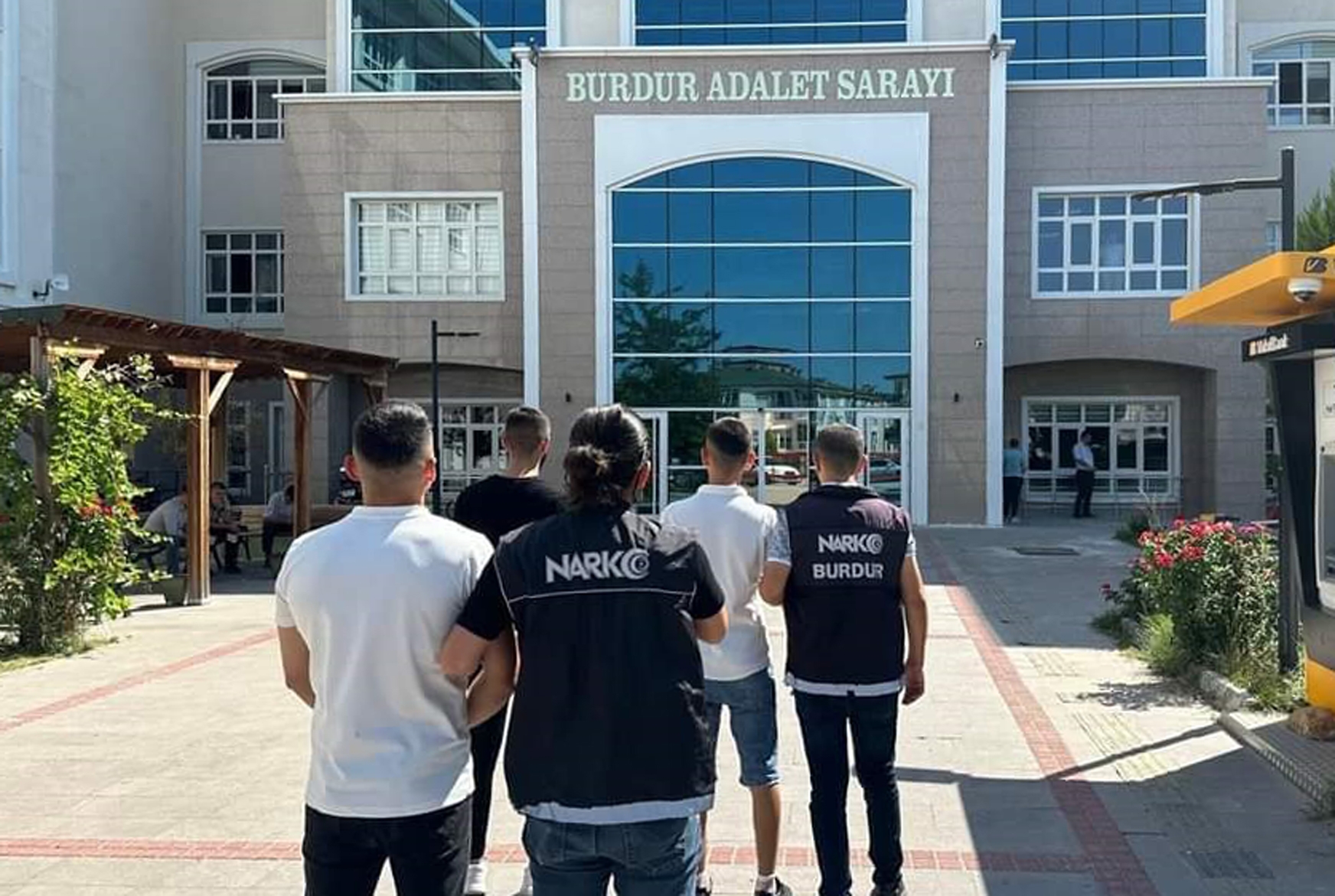 Burdur'da uyuşturucu operasyonu: 3 tutuklama