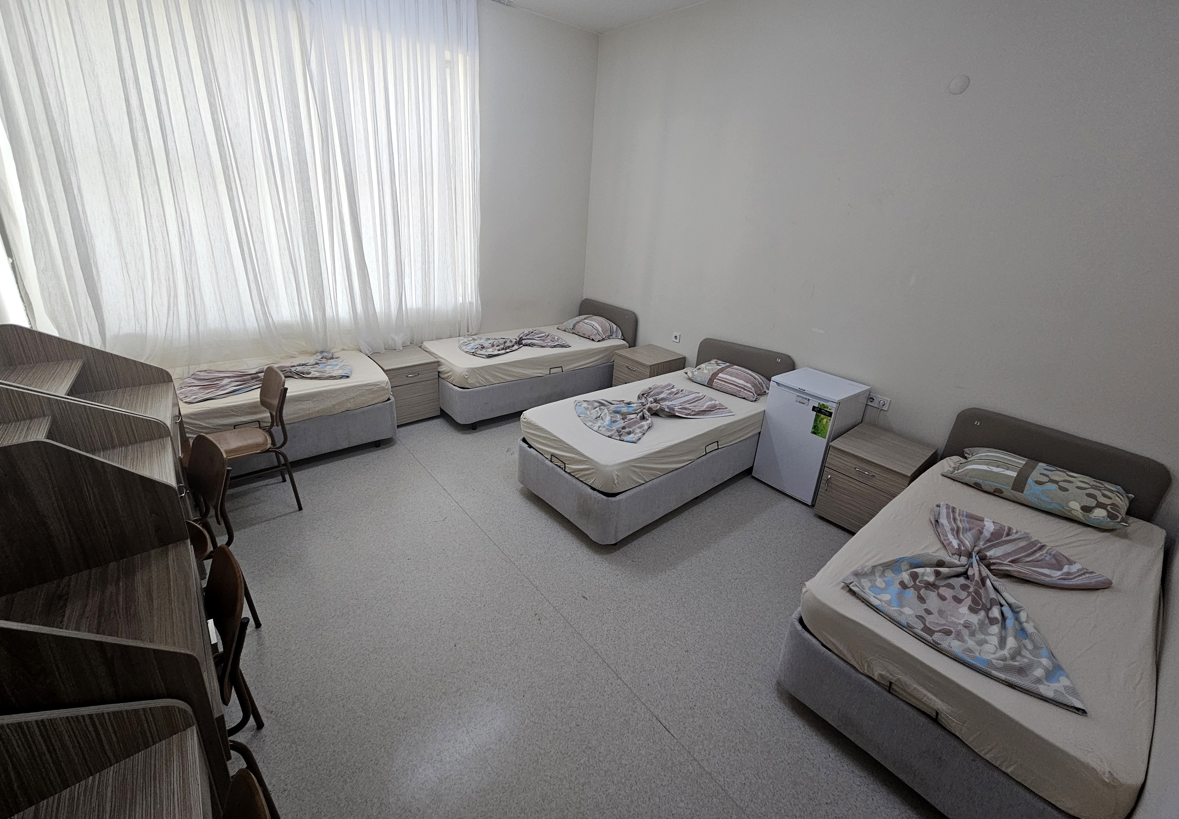 Deniz ve orman manzaralı öğrenci yurtları