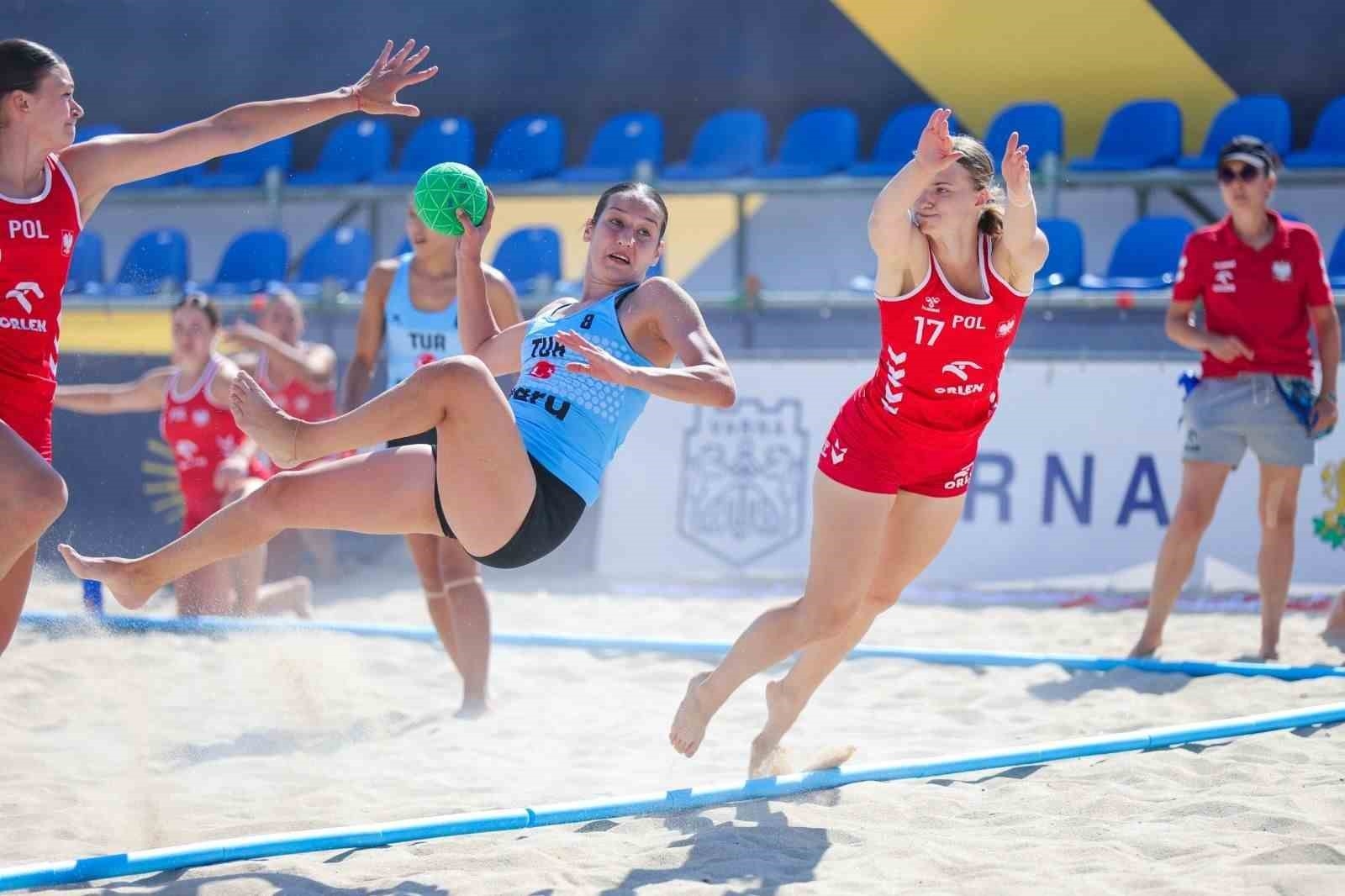 EHF Plaj Hentbolu Euro 2025 Şampiyonası Alanya'da düzenlenecek