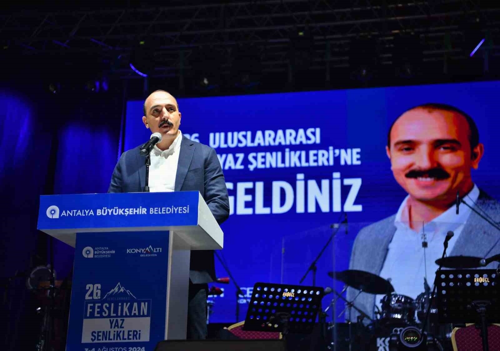 Feslikan Yaz Şenliklerine görkemli açılış