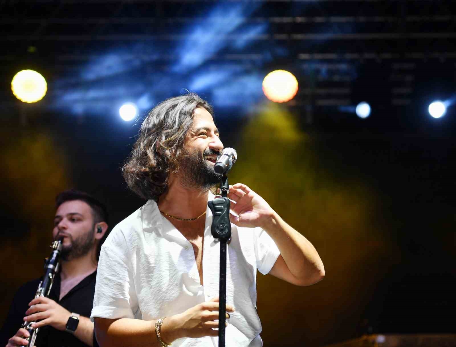 Feslikan Yaz Şenliklerine görkemli açılış