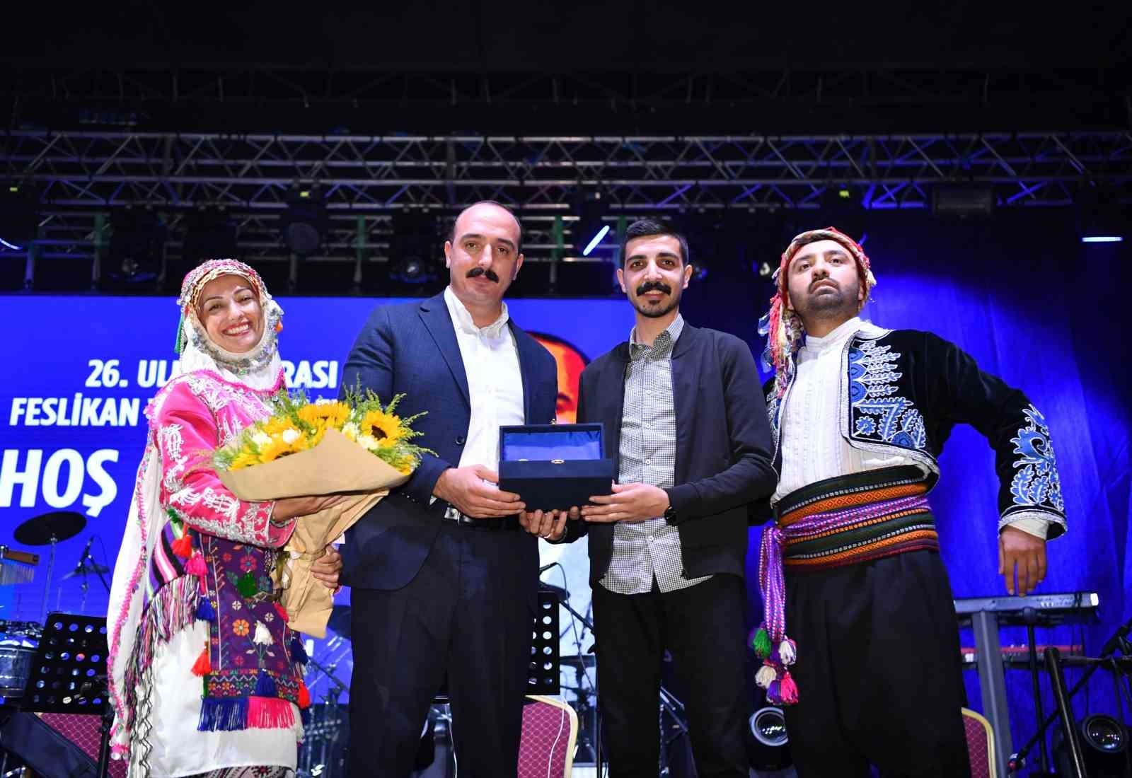 Feslikan Yaz Şenliklerine görkemli açılış
