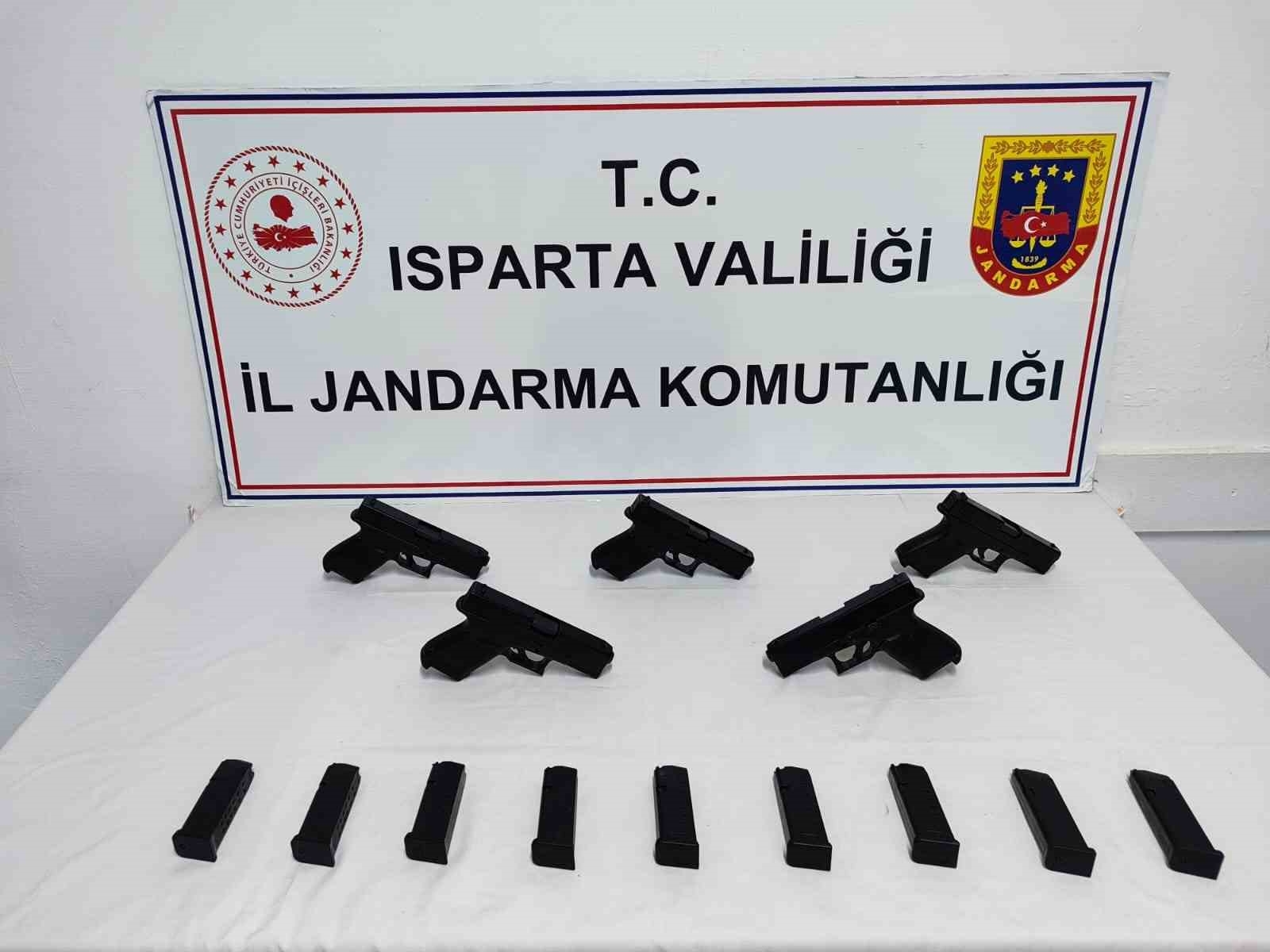 Isparta'da silah kaçakçılığı yapan şahıs tutuklandı