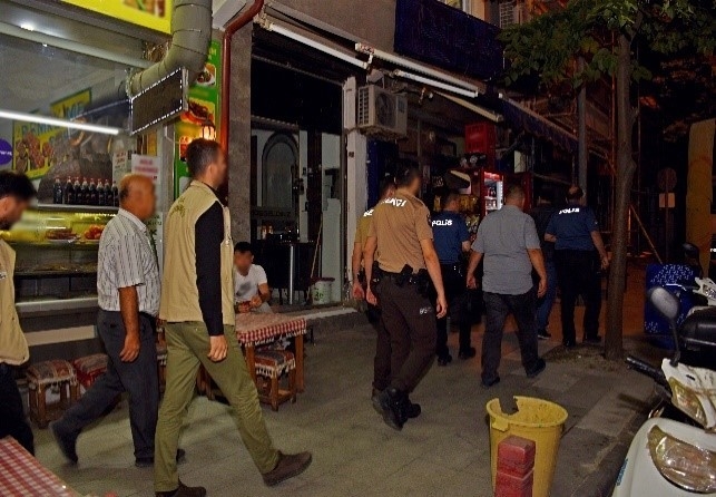Isparta'da umuma açık alkollü 9 iş yerine işlem yapıldı