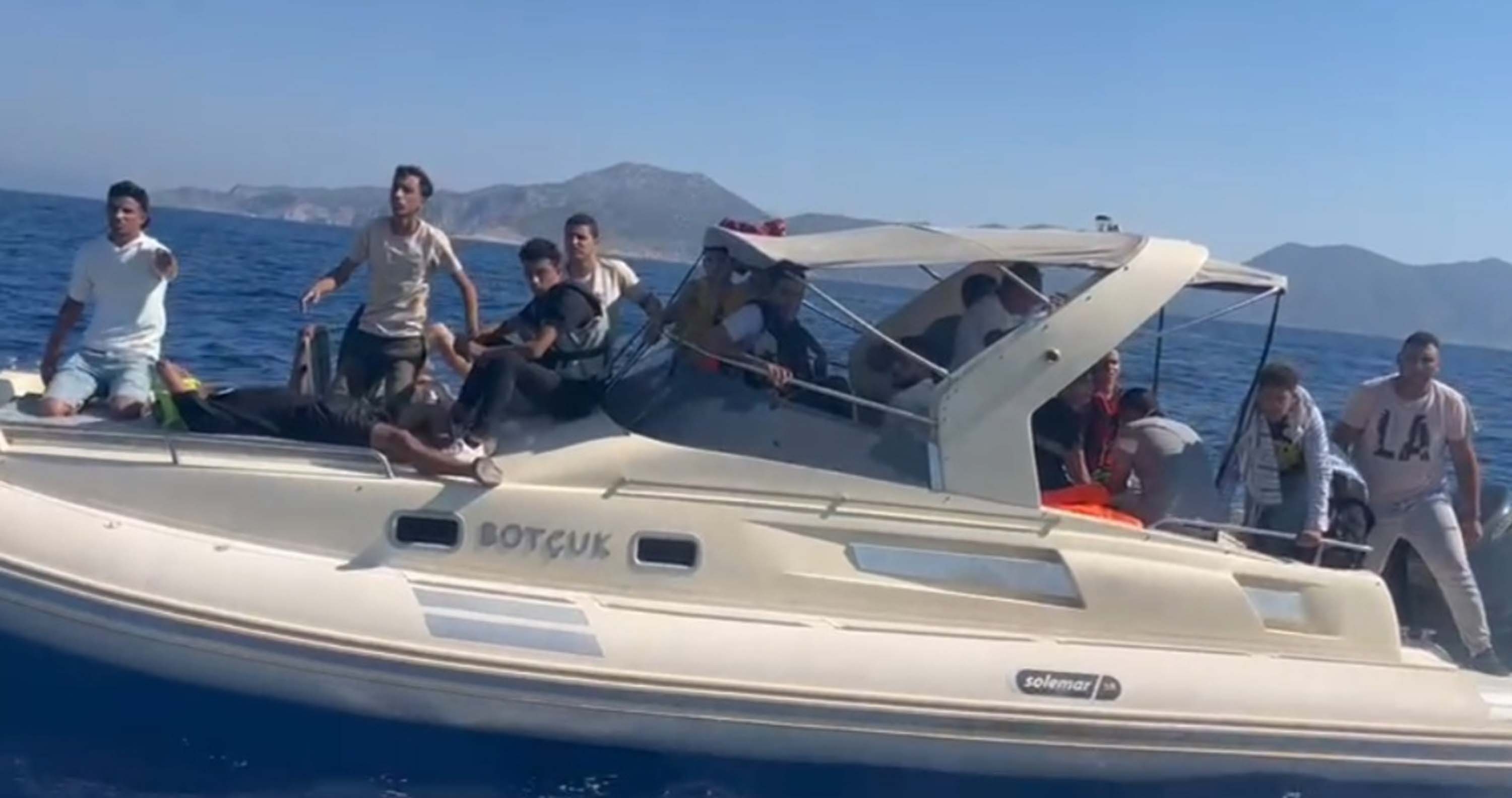 Marmaris'te 70 kaçak göçmen kurtarıldı