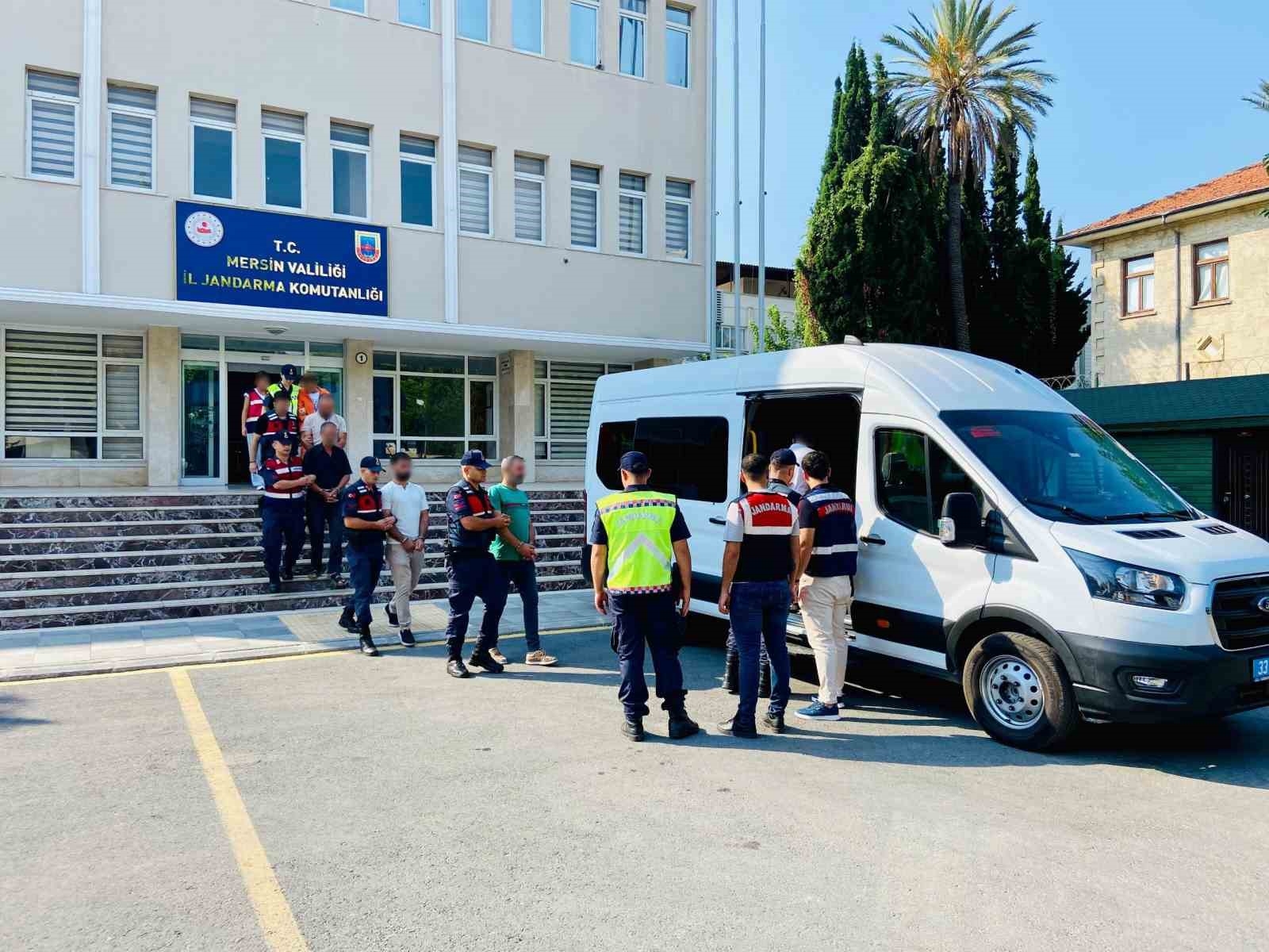 Mersin'de terör operasyonu: 9 şüpheli yakalandı