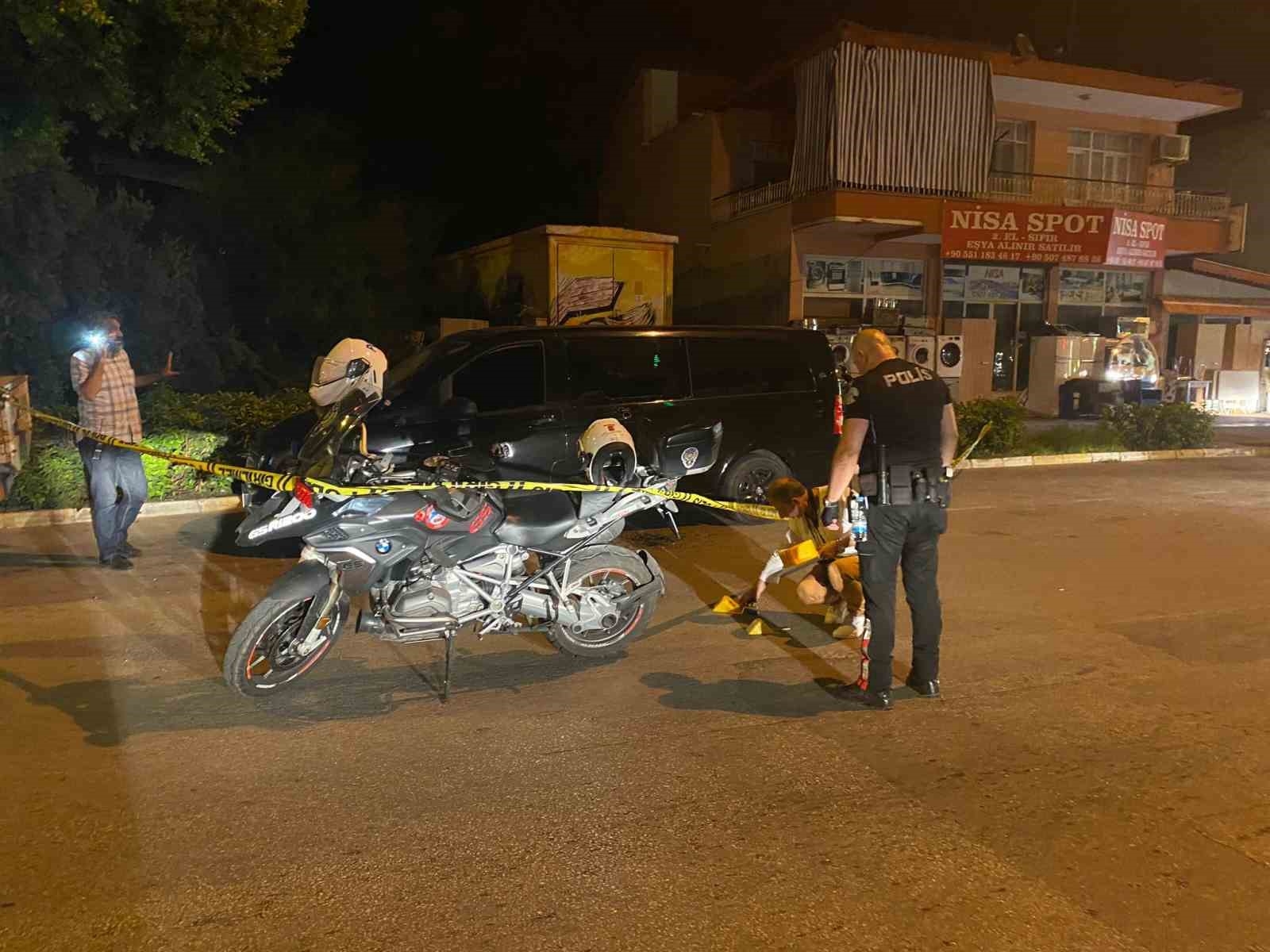Seyir halindeki VİP araca saldırı: 1 yaralı