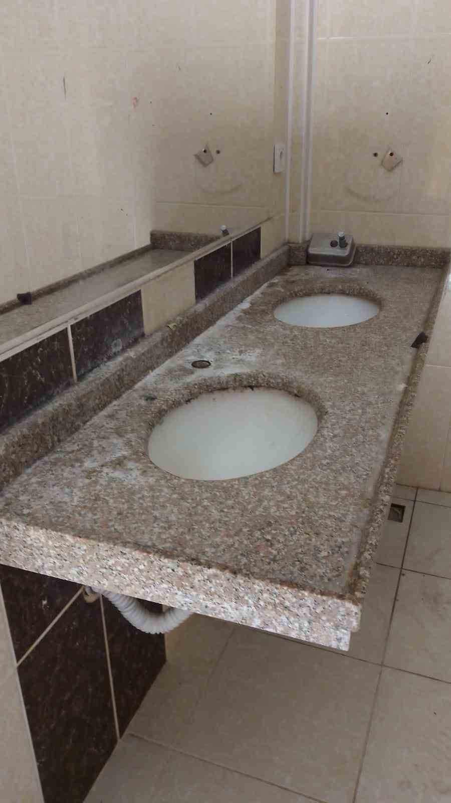 Tarsus'ta tuvaletlerin muslukları çalındı