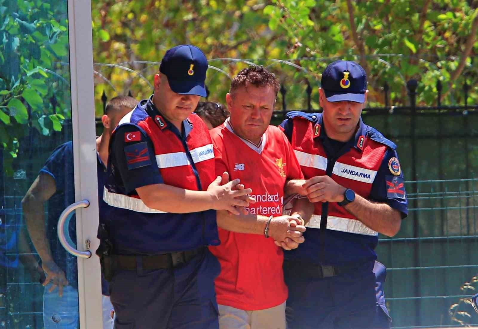 Vahşi cinayete kurban giden anne ve oğlu Edirne'de toprağa verilecek