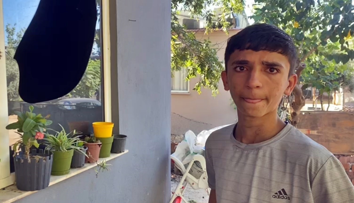 Yangına evde tek başına yakalandı, o anları anlatırken gözleri doldu, sesi kısıldı