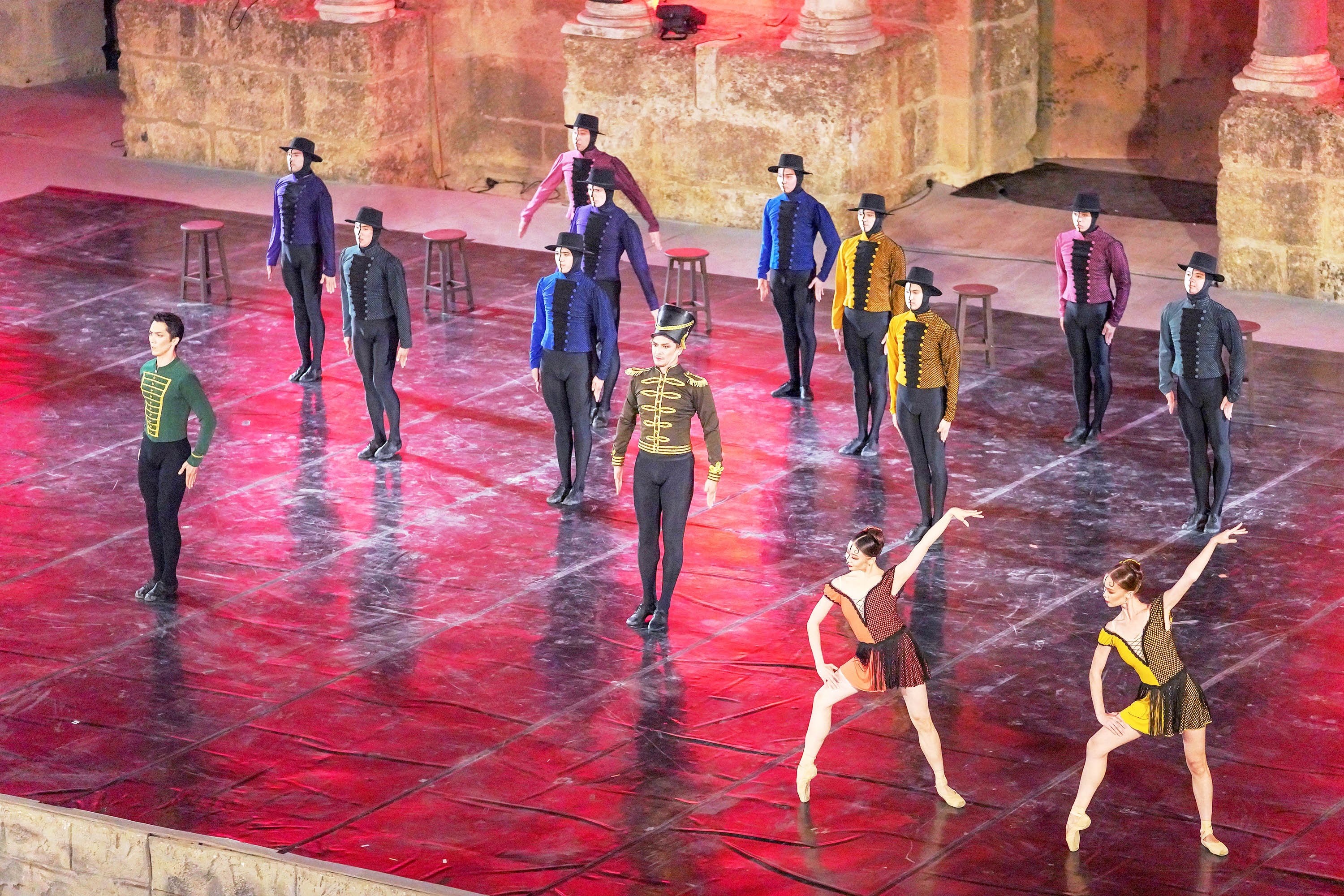 Aspendos'ta 'Carmen & Tango Ateşi' rüzgarı