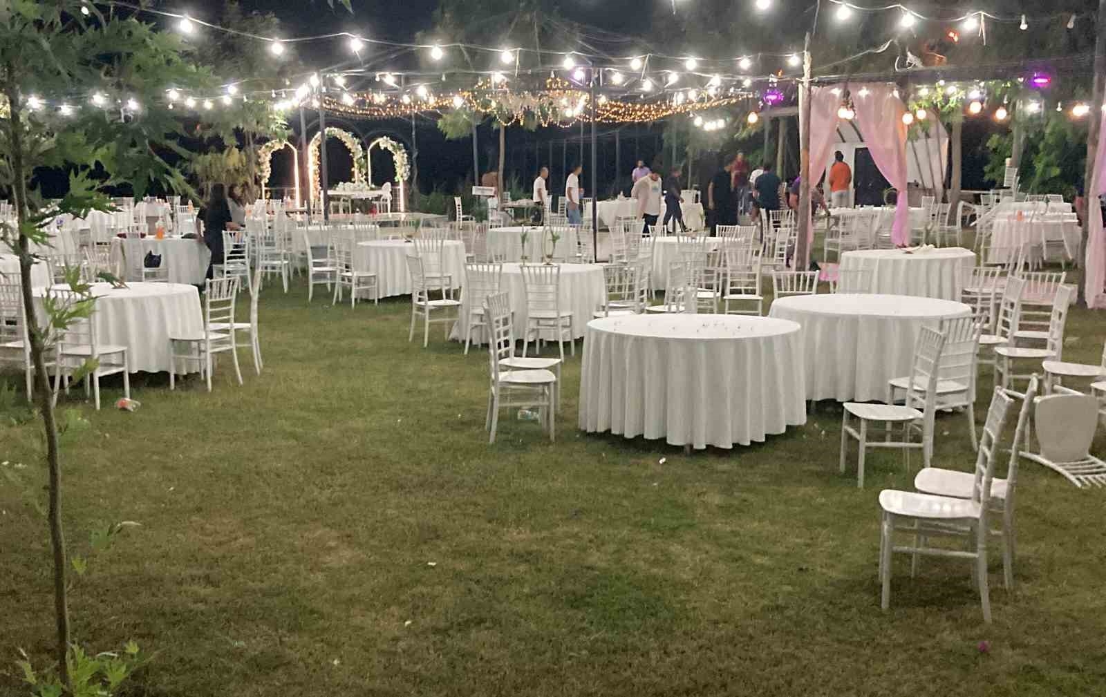 Düğün kavgayla bitti: 2'si bıçakla 8 kişi yaralandı