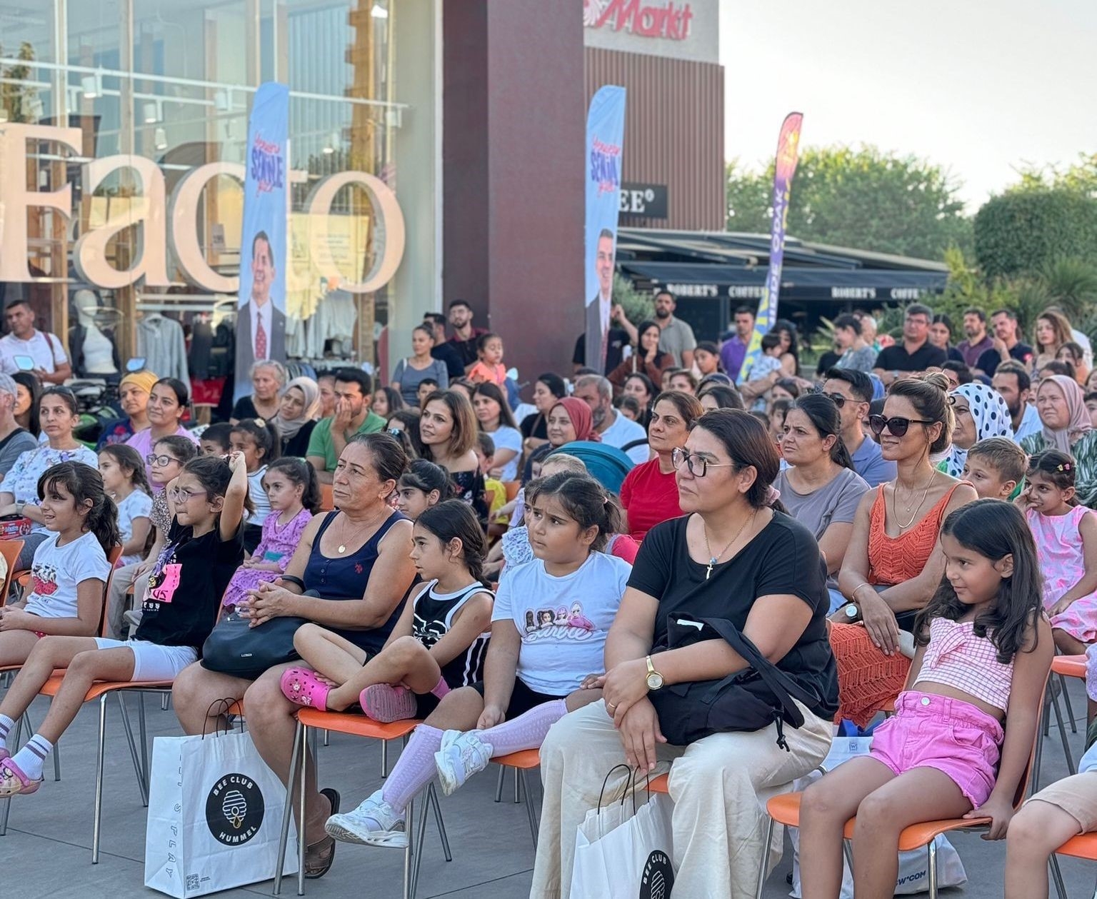 Mersin'de 'Oyunla öğren sanatla büyü' etkinliği