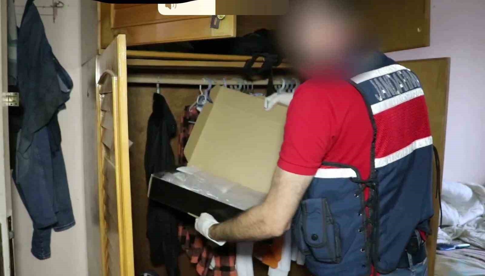 Mersin'de sahte içki operasyonu: 124 litre sahte içki ele geçirildi