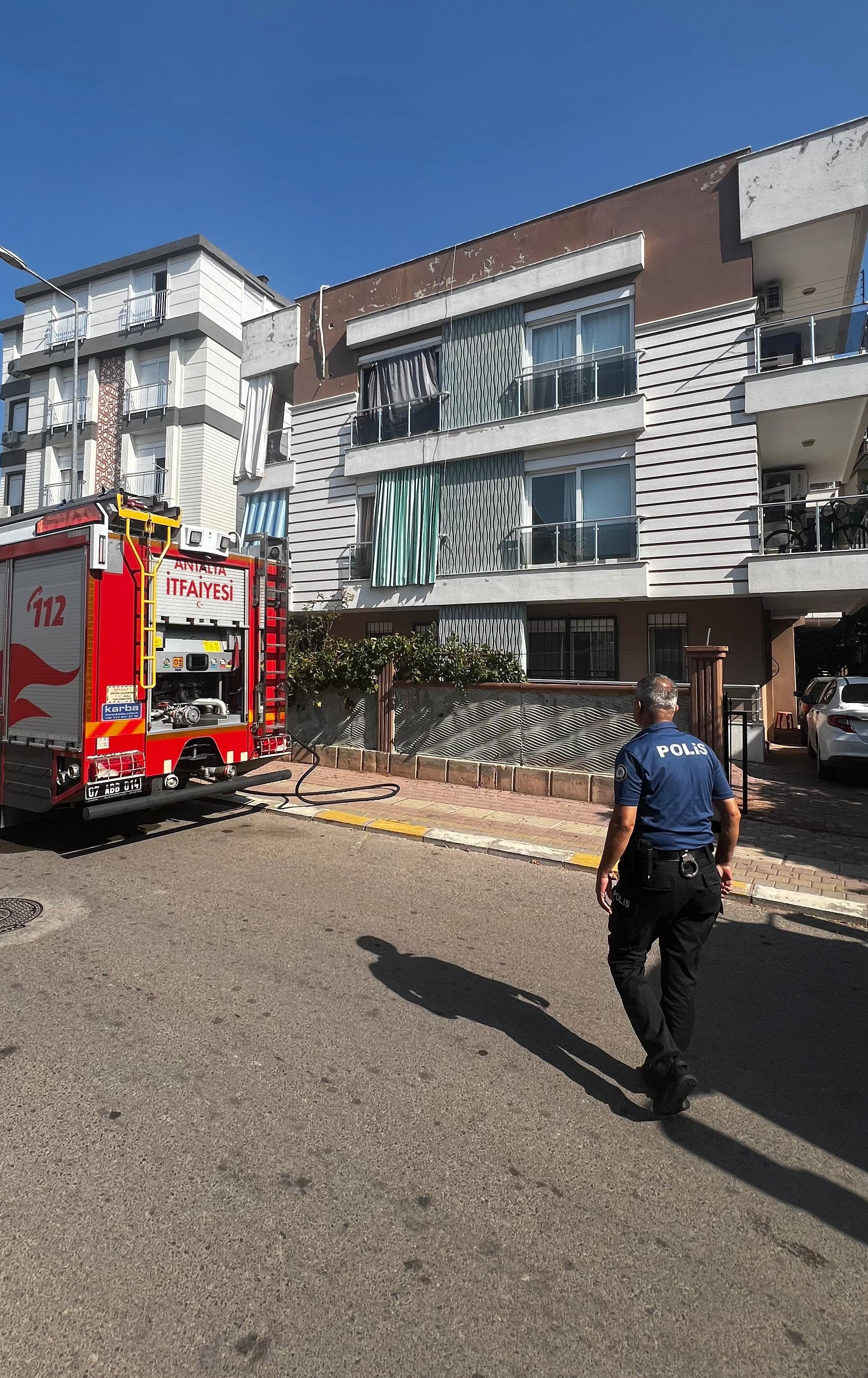 Ocakta unutulan yemek itfaiyeyi alarma geçirdi