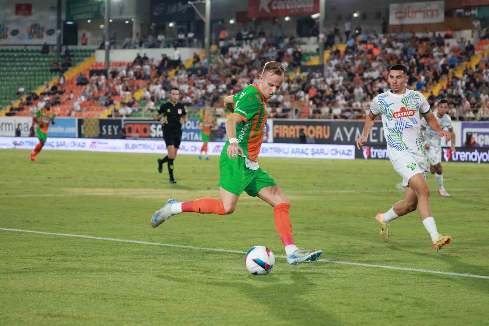 Trendyol Süper Lig: Corendon Alanyaspor: 1 - Çaykur Rizespor: 0