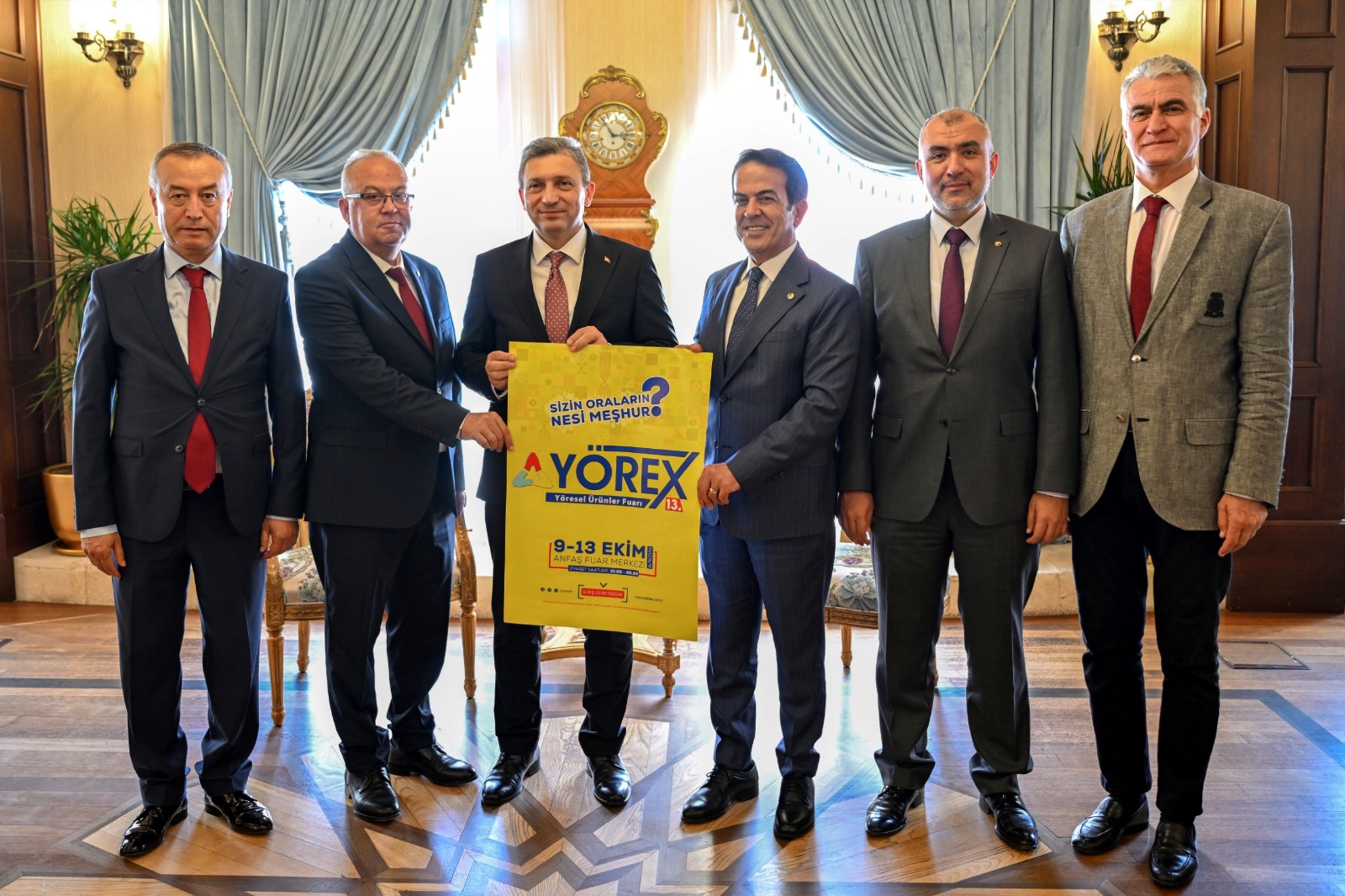 Vali Şahin ve Başkan Böcek'e YÖREX daveti
