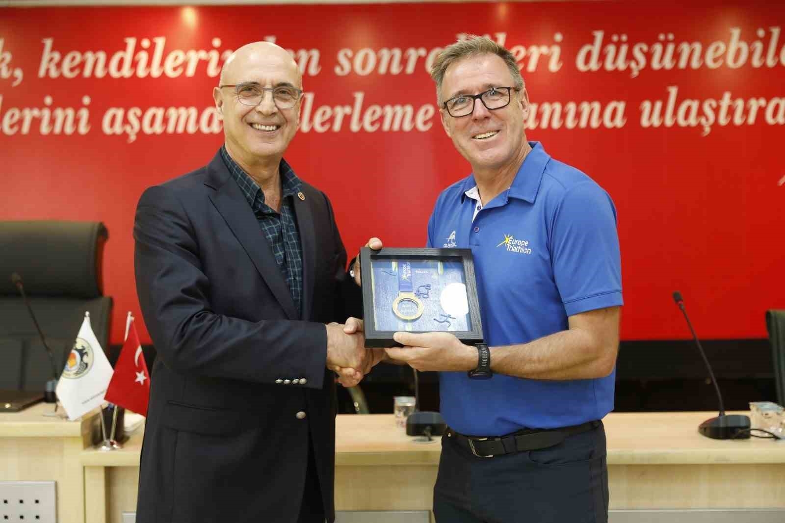 Alanya'da Triatlon heyecanı yarın başlıyor