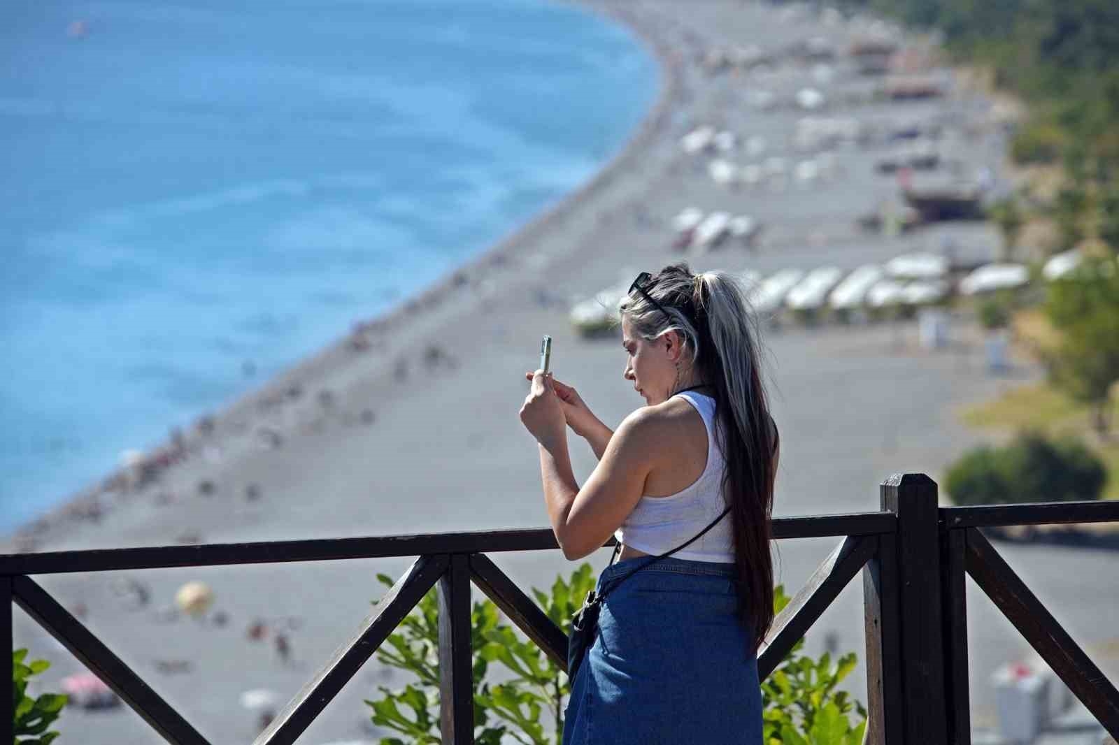 Antalya'dan ekim sonunda yaz ayı tadında 'kıskandıran' görüntüler
