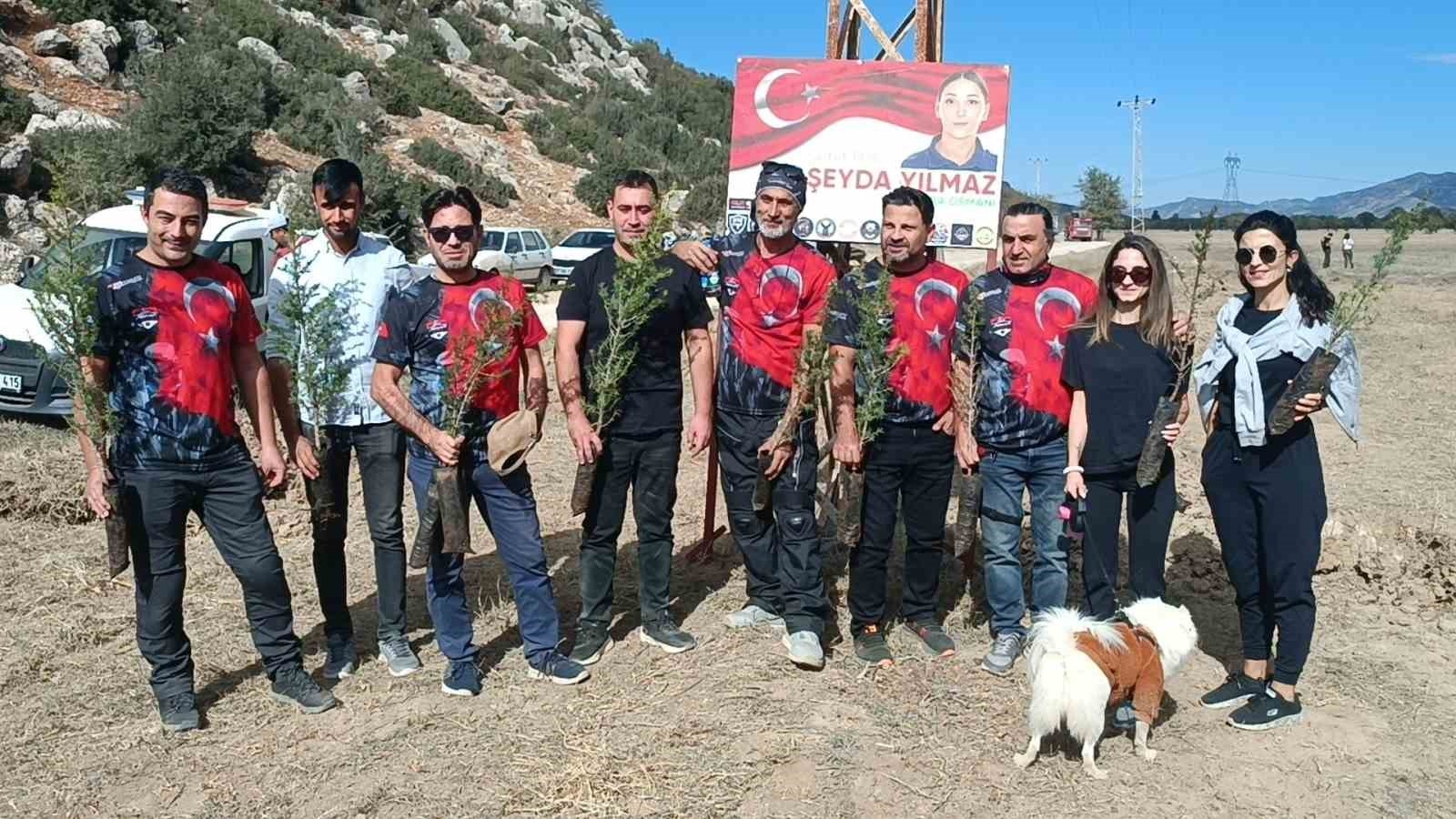 Antalyalı motosiklet tutkunları Şehit Polis Şeyda Yılmaz adına hatıra ormanı oluşturdu