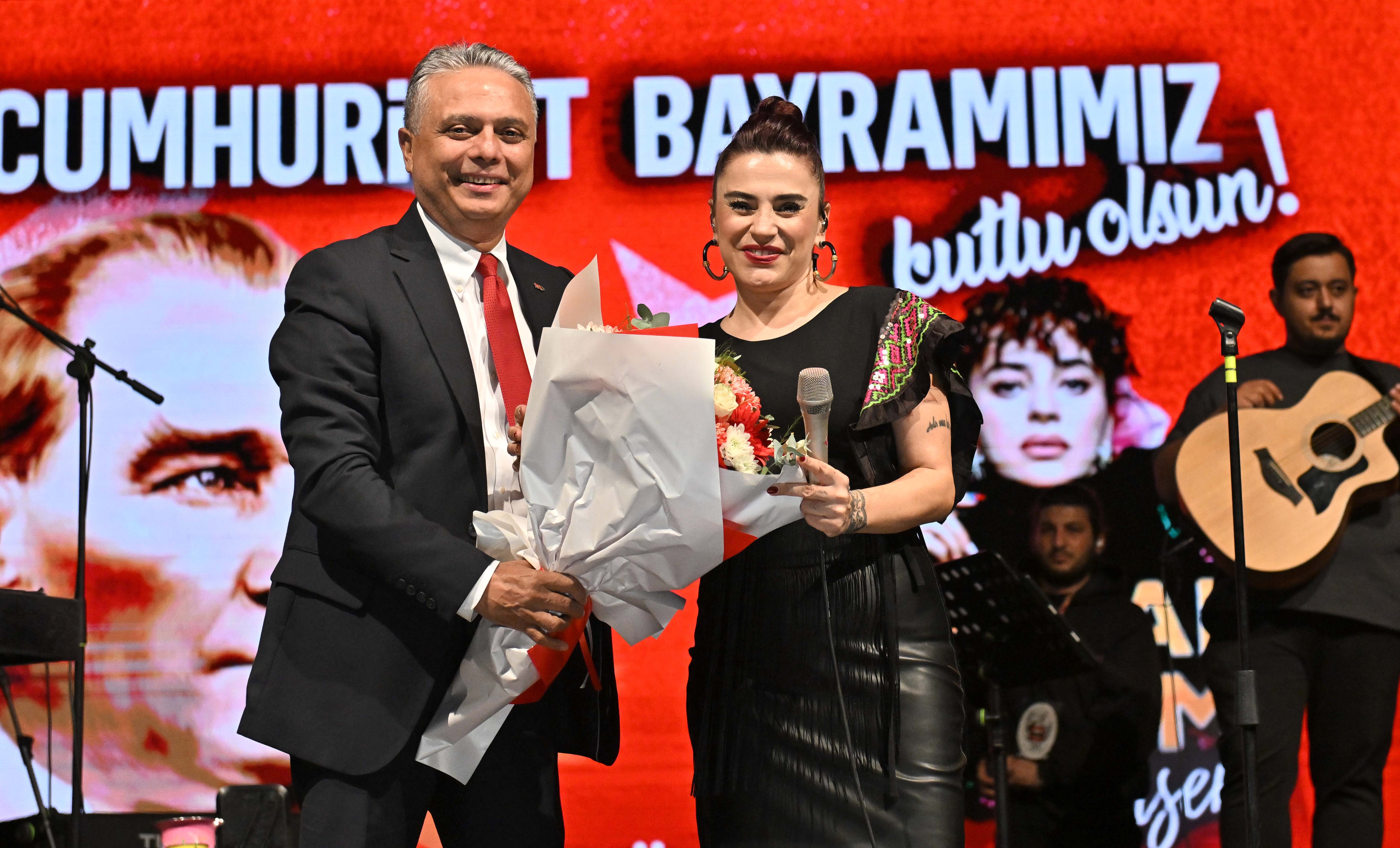 Başkan Uysal: Gelecek bizimdir