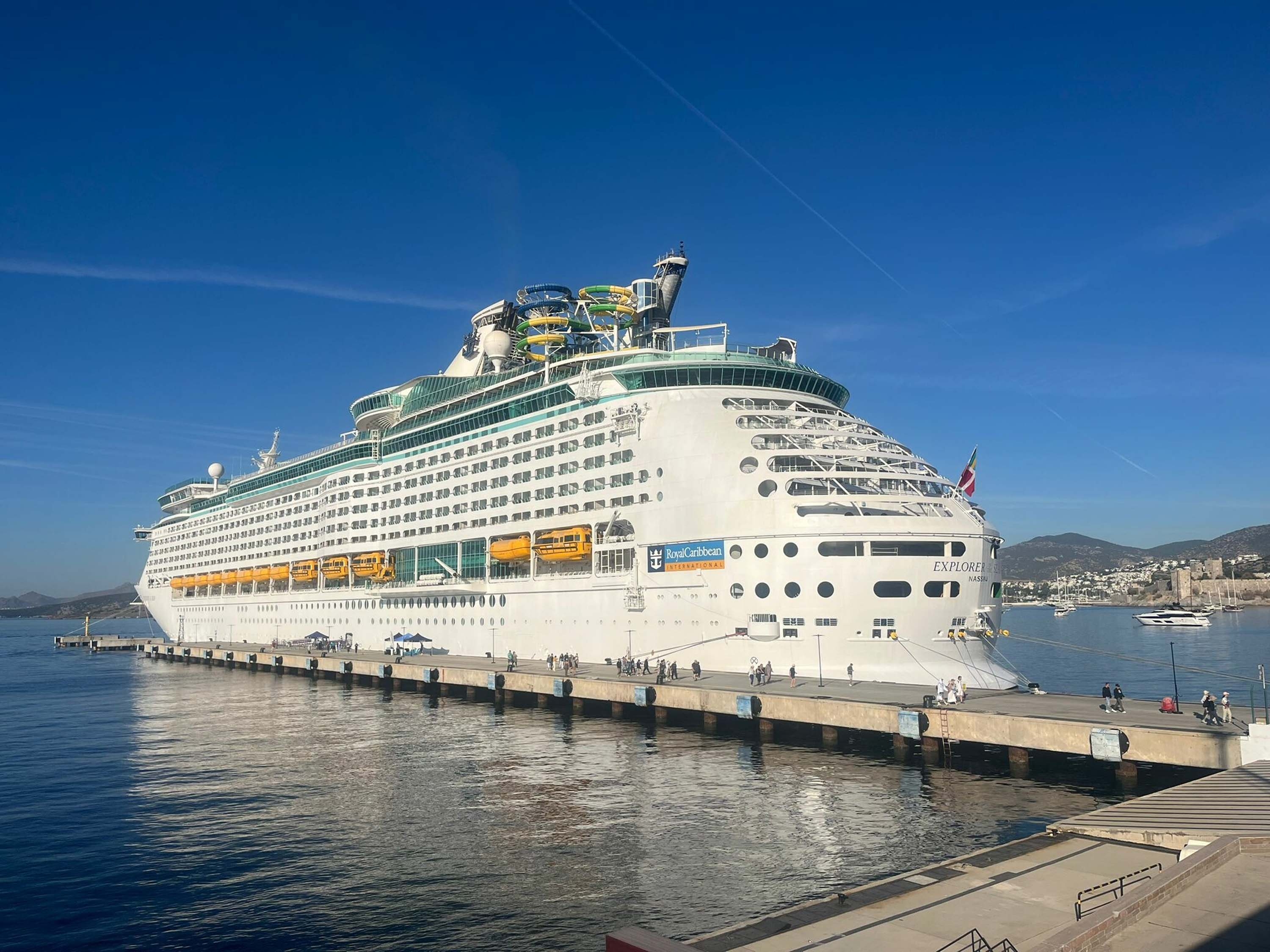 Bodrum'a denizden 3 bin 581 turist