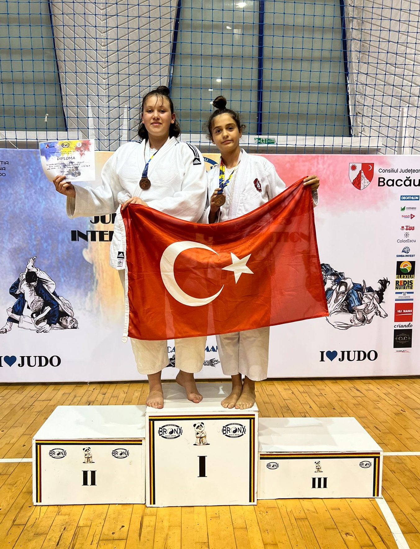 Burdurlu judoculardan 9 madalya