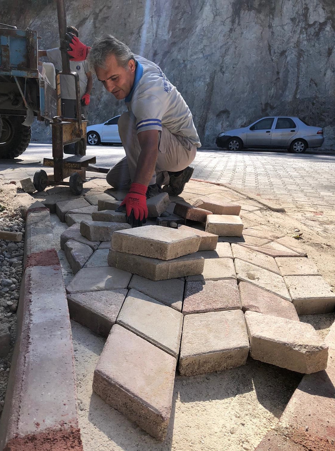 Kemer'de altyapı çalışmaları sürüyor