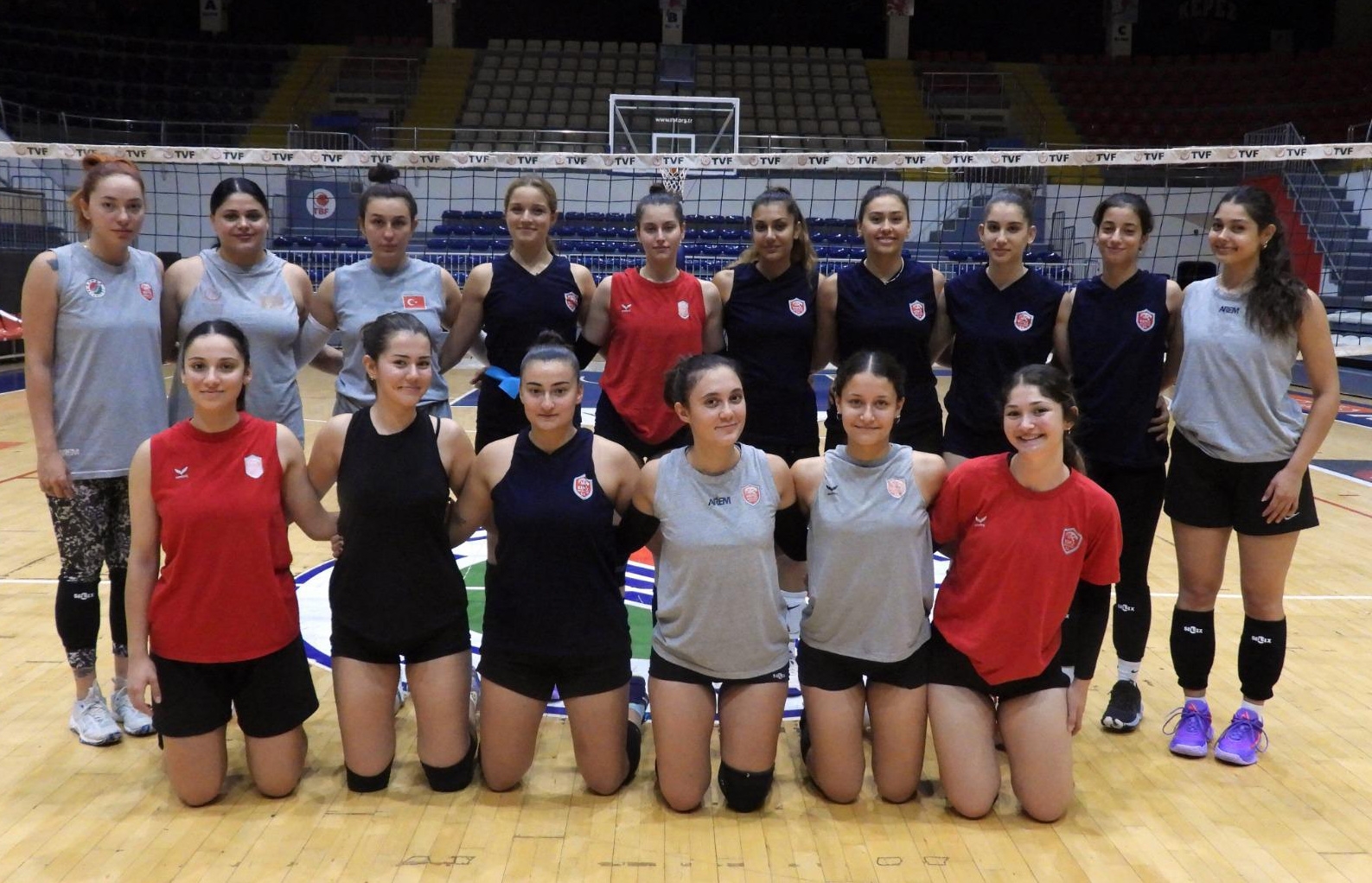 Kepez'in sultanlarına üçlü takviye