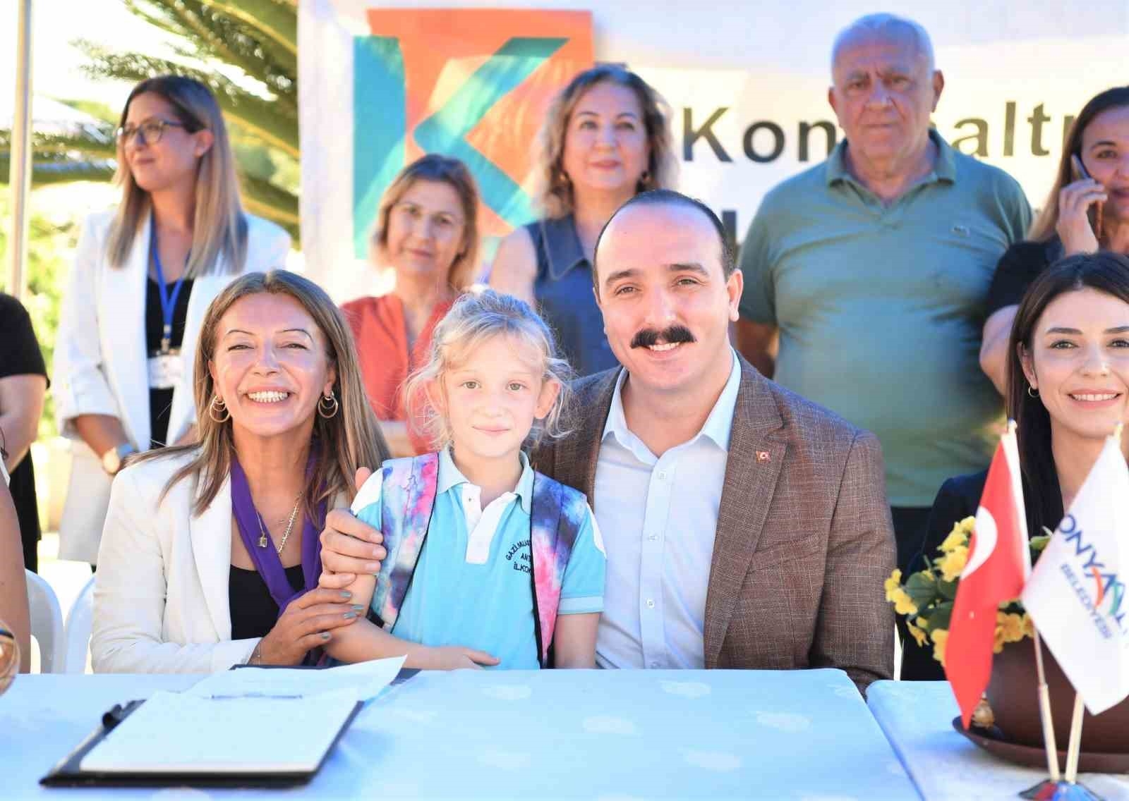Konyaaltı Belediyesi'nden üreten kadınlara destek