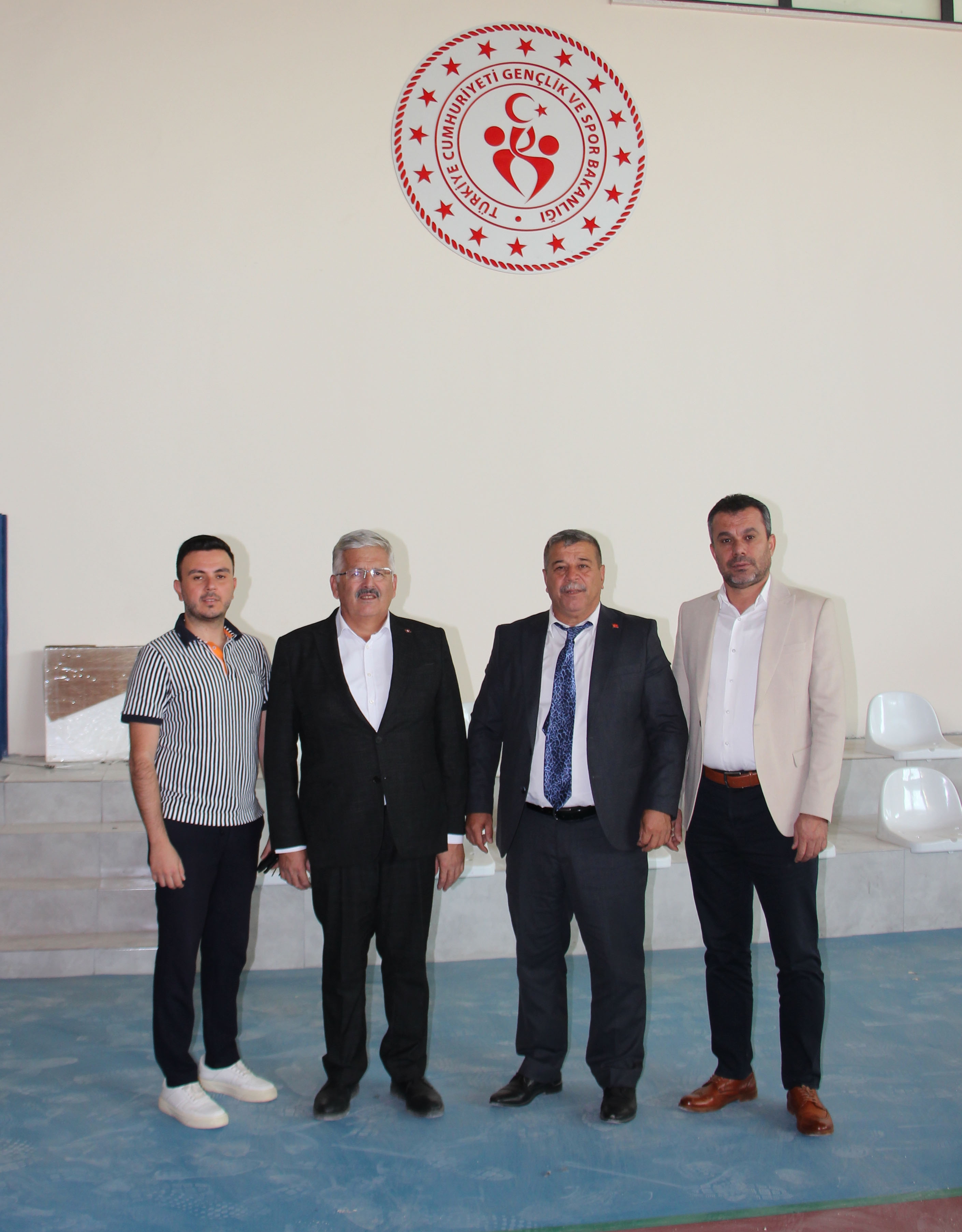 Kumluca Gençlik Merkezi'nin yapımı tamamlandı