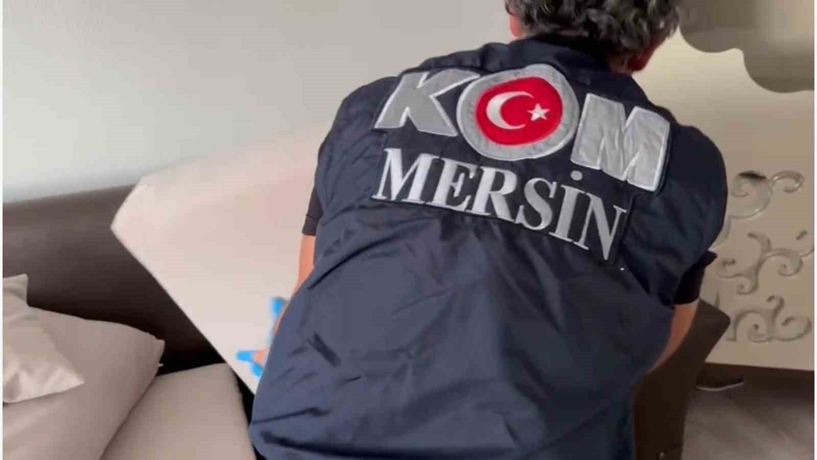 Mersin polisinden FETÖ'nün öğrenci yapılanmasına operasyon: 13 gözaltı