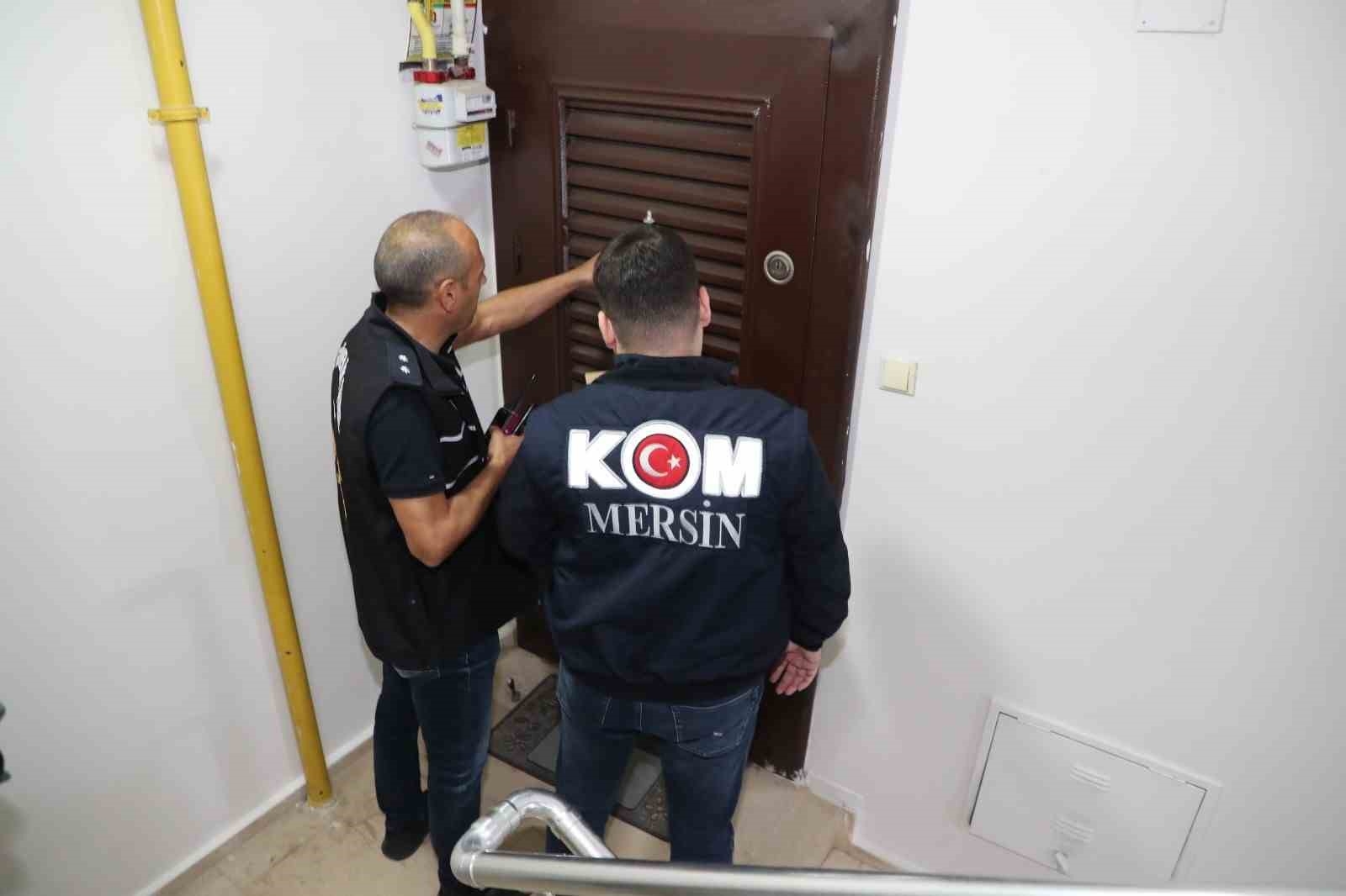 Mersin'de 21 milyon TL haksız kazanç sağlayan tefecilere operasyon: 5 tutuklama