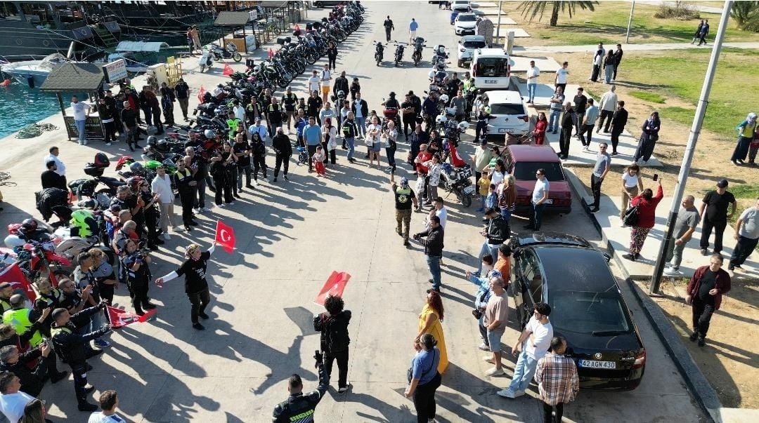Mersinli motorcular, 29 Ekim coşkusunu bu yıl Silifke'de yaşadı