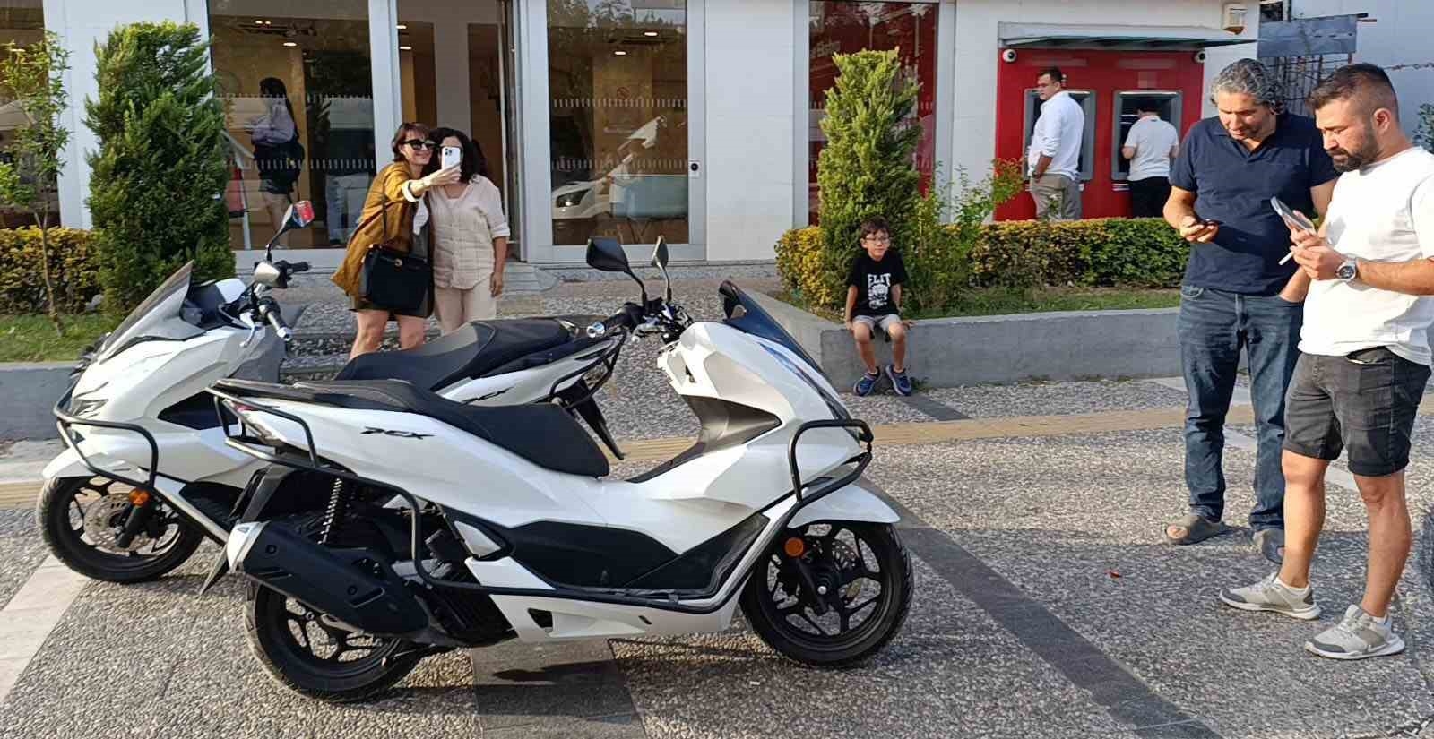 Motosikletleri karıştırıp başka motora binip gitti, polisin araması ile motosikleti geri getirdi