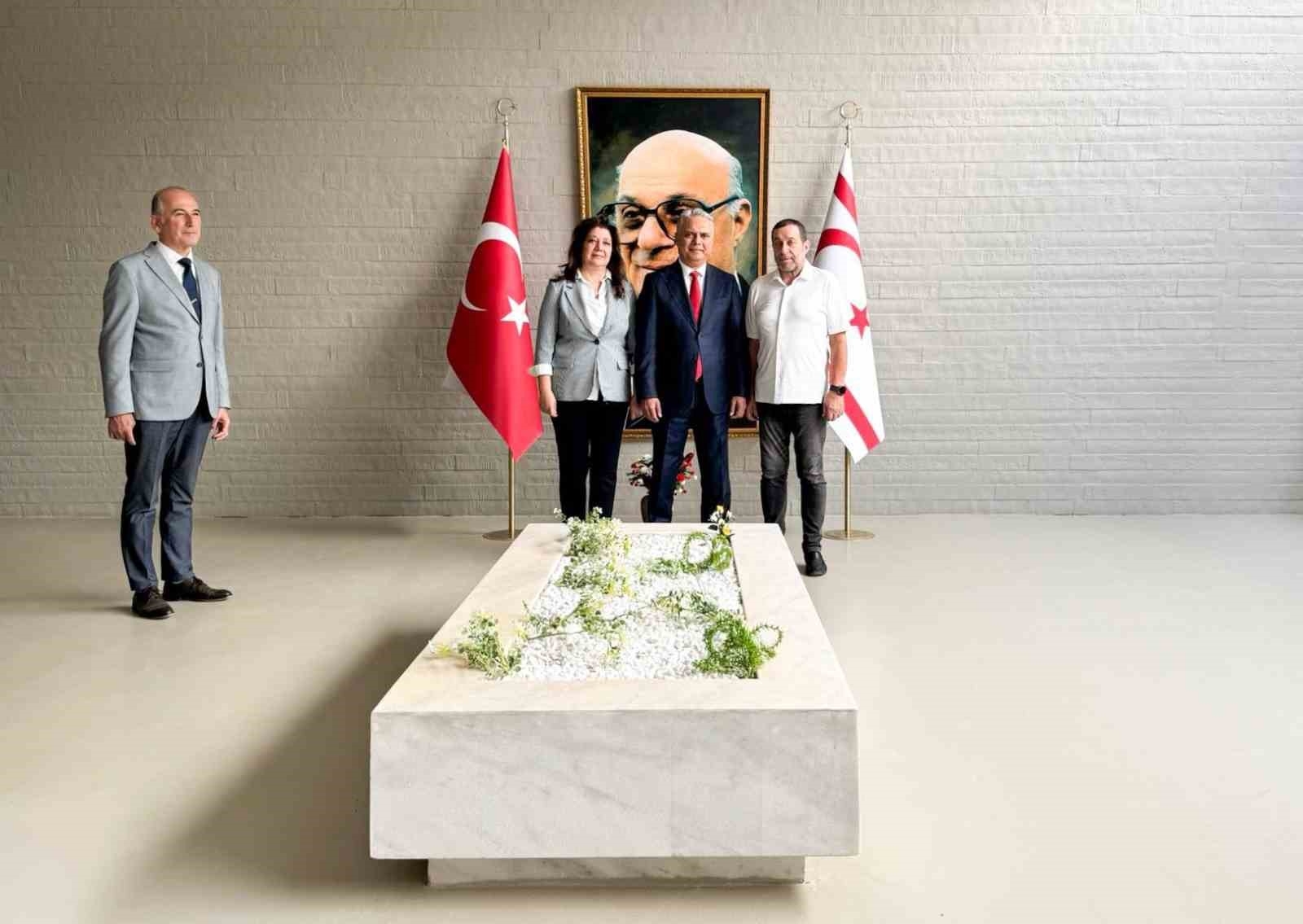 Uysal'dan KKTC'de çarpıcı mesajlar