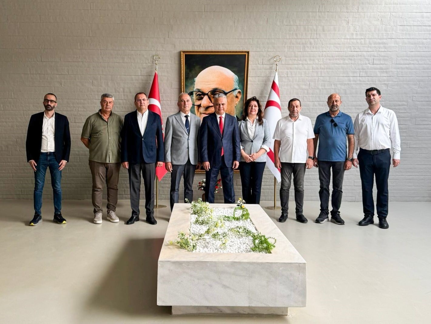 Uysal'dan KKTC'de çarpıcı mesajlar