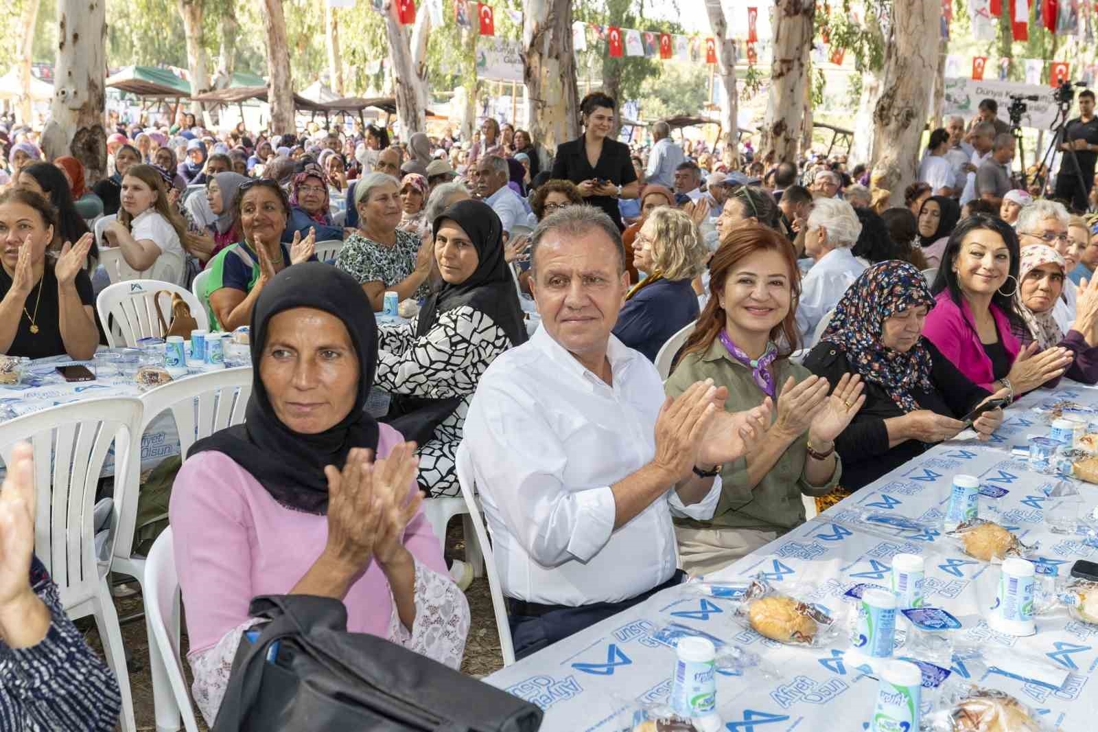 Seçer: "Ülke kalkınacaksa başta kadınlarla kalkınacak"