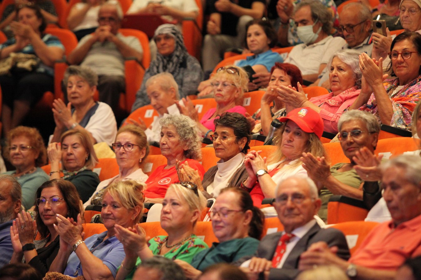 Tazelenme Üniversitesi öğrencileri ders başı yaptı
