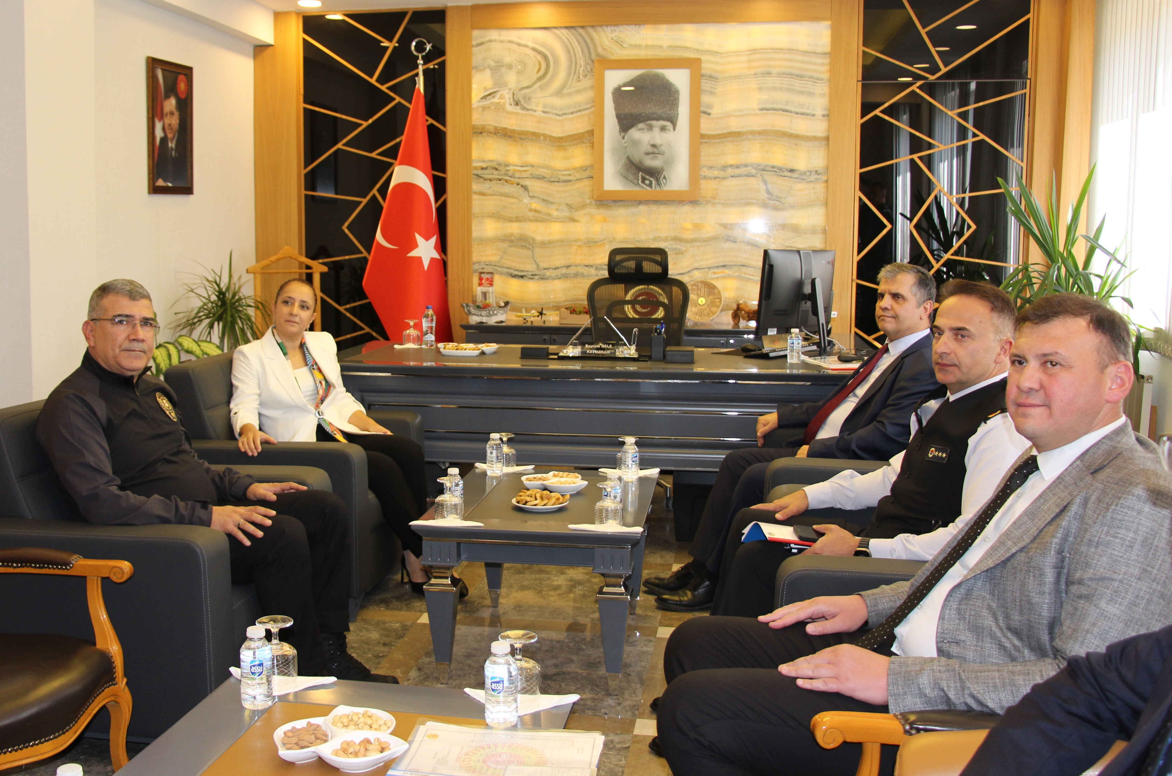 Vali Bilgihan Bucak'ta