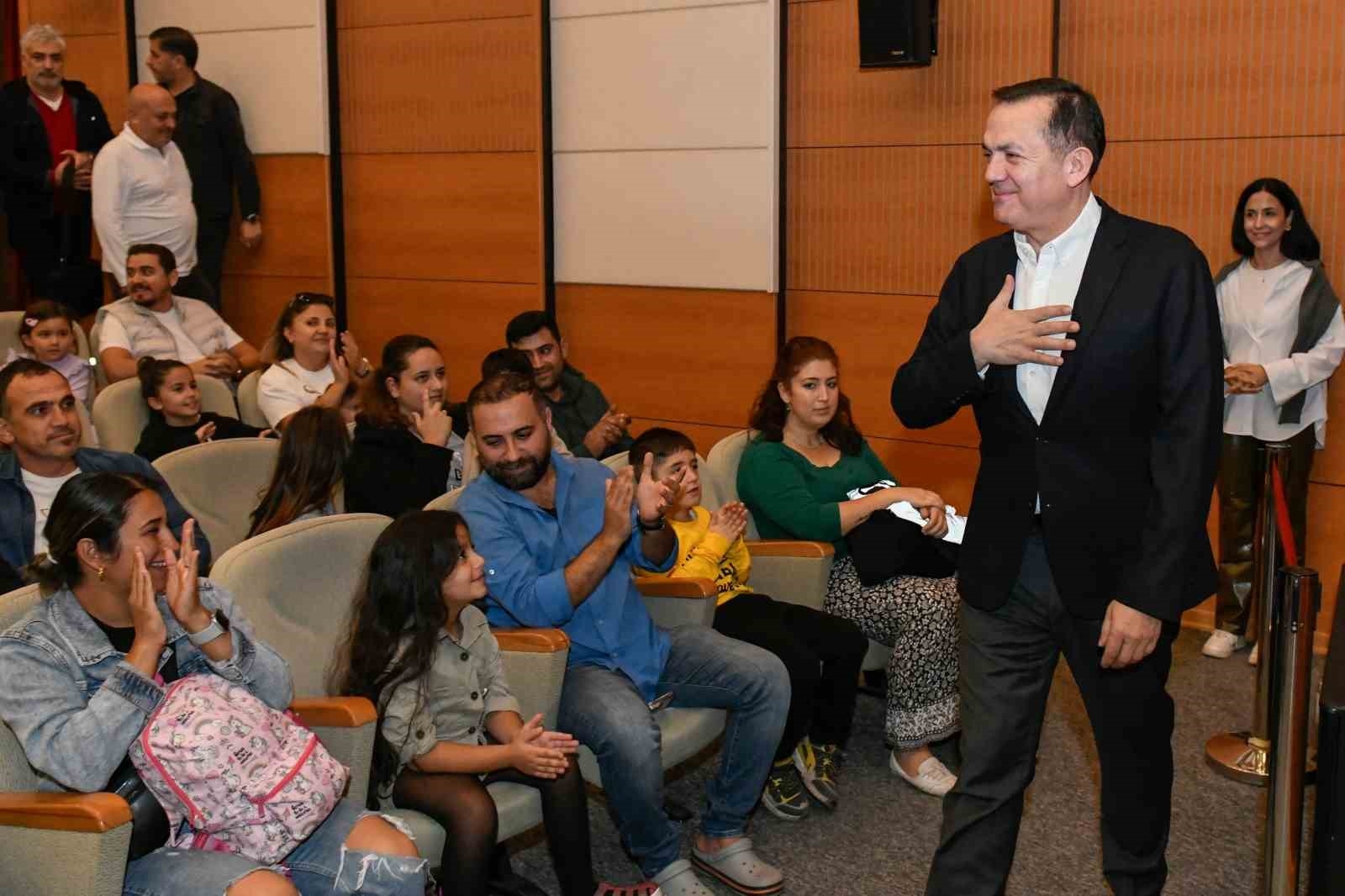 4. Yenişehir Komedi Oyunları Festivali başladı