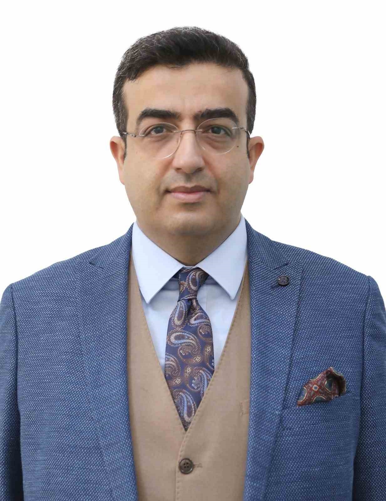 ALKÜ'lü Türkolog Prof. Dr. Aydemir, TDK Bilim Kurulu Üyesi seçildi