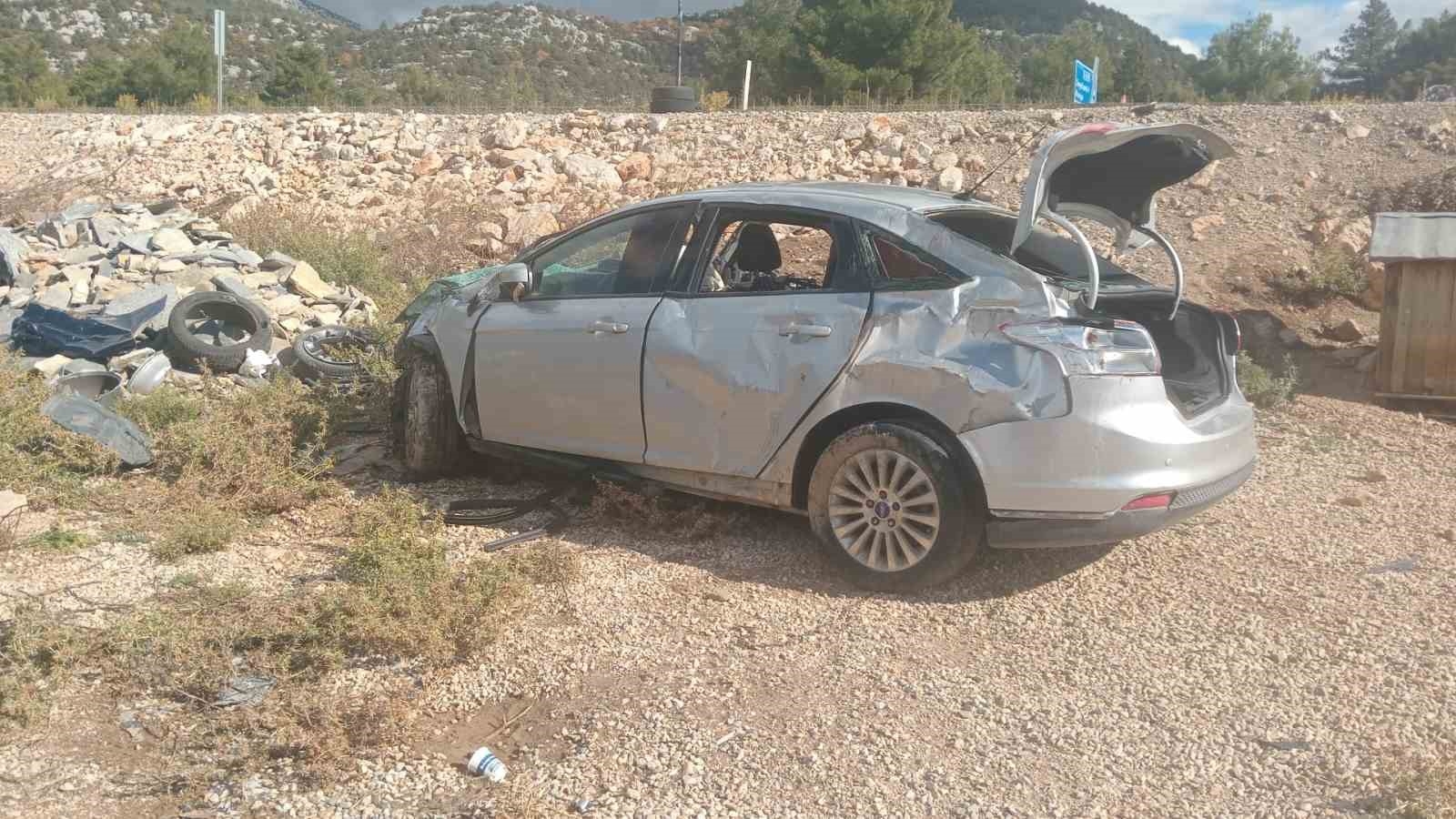 Antalya-Konya karayolunda trafik kazası: 1 ölü, 1 yaralı