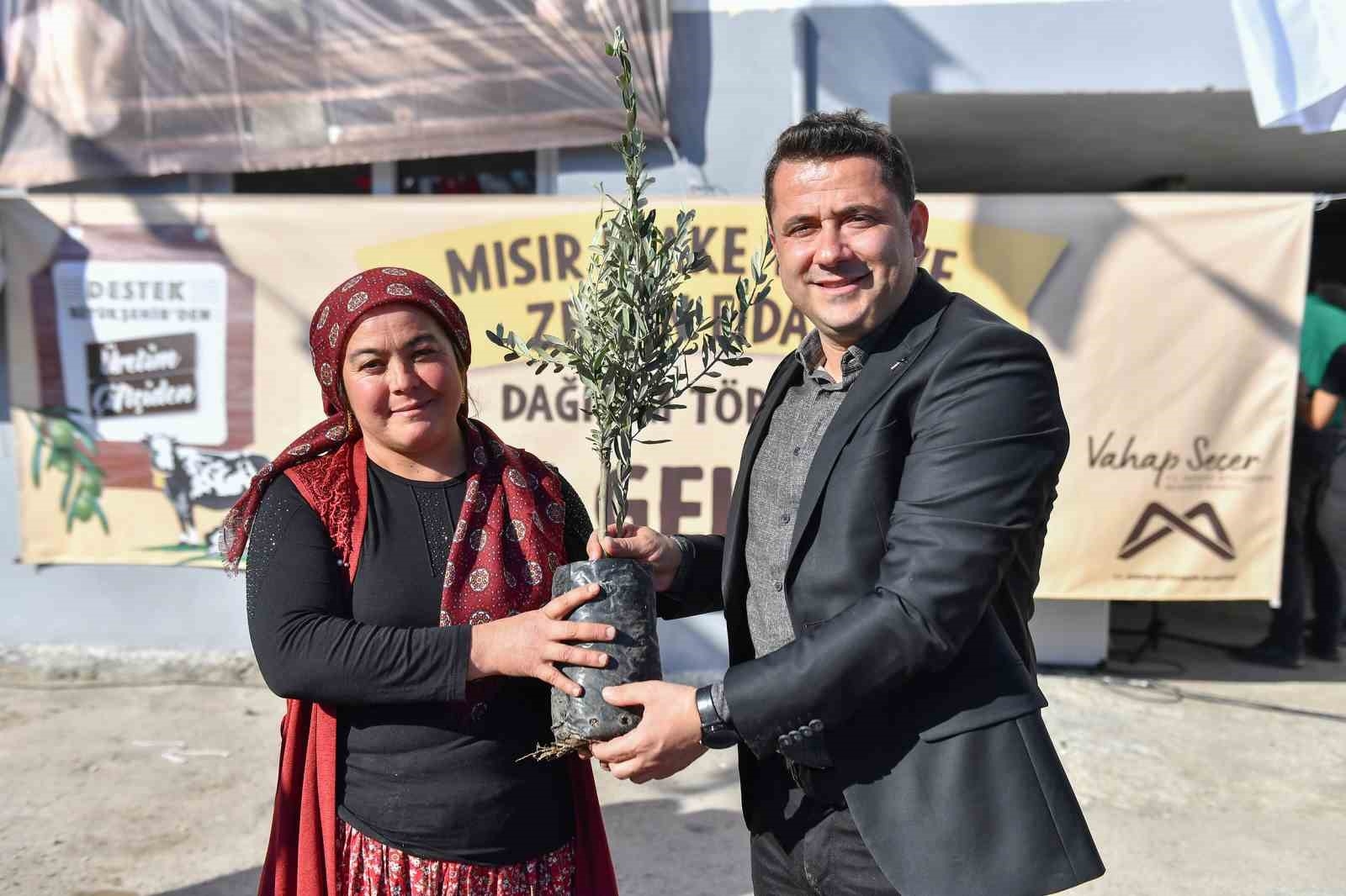 Büyükşehir Belediyesinden üreticiye destek