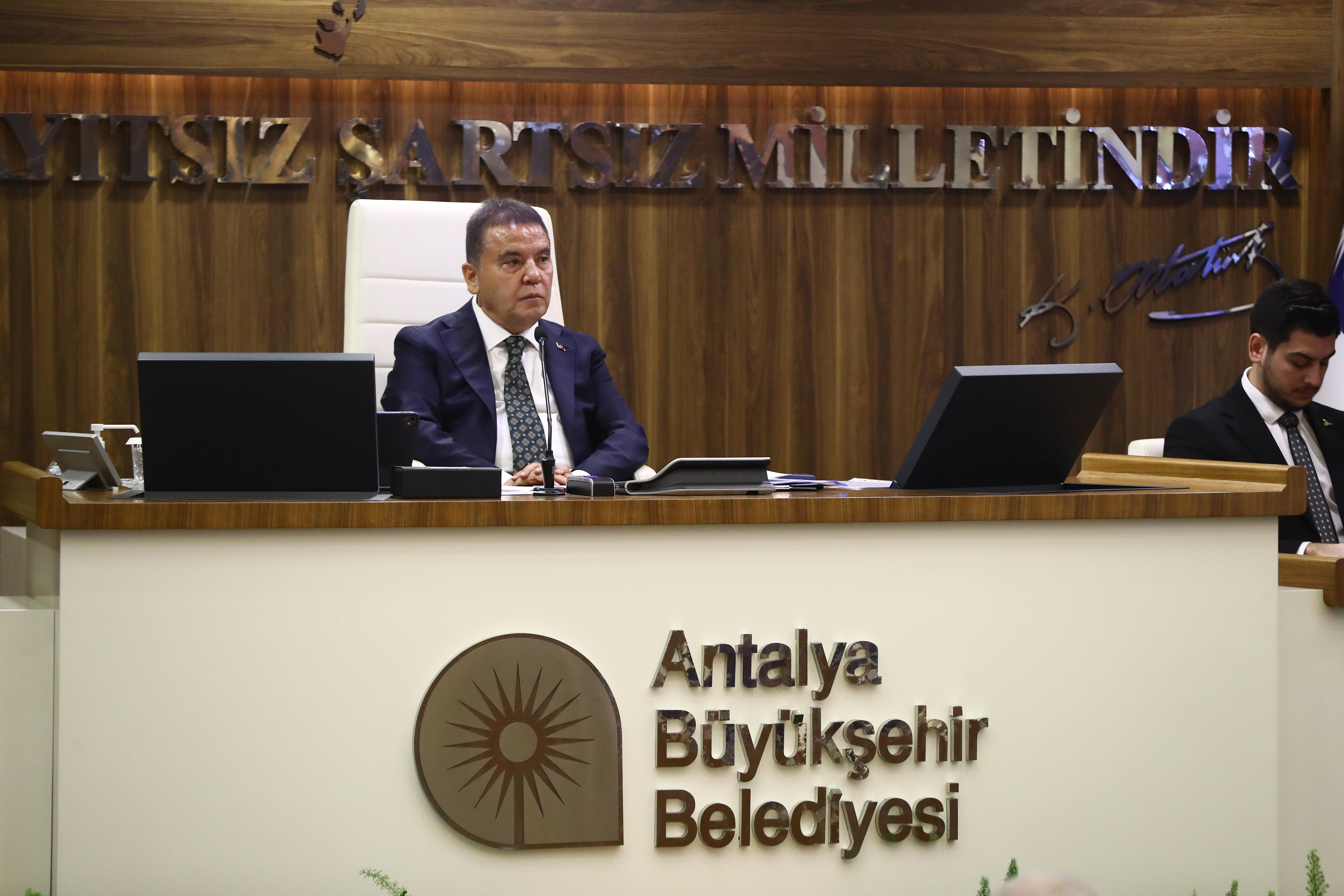 Büyükşehir'in 2025 bütçesi 39 milyar lira oldu