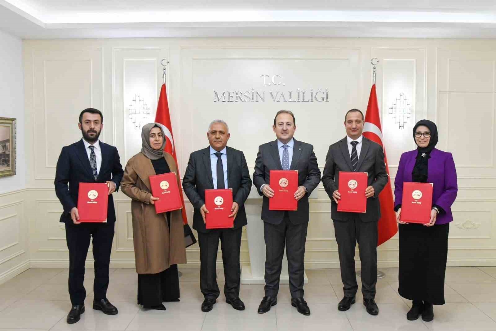 Hayırsever işadamından Mersin'e 2 okul